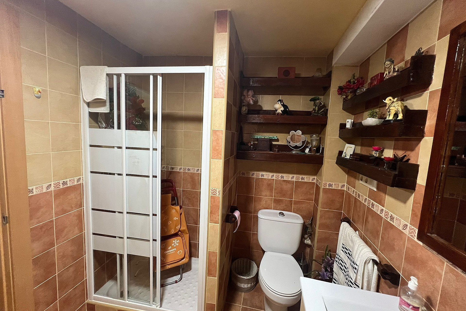 Revente - Maison mitoyenne -
Elche de la Sierra