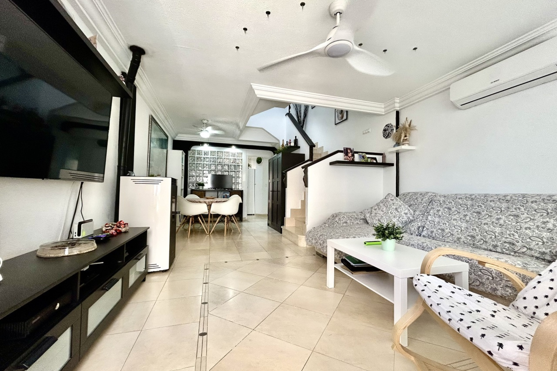 Revente - Maison mitoyenne -
Formentera del Segura