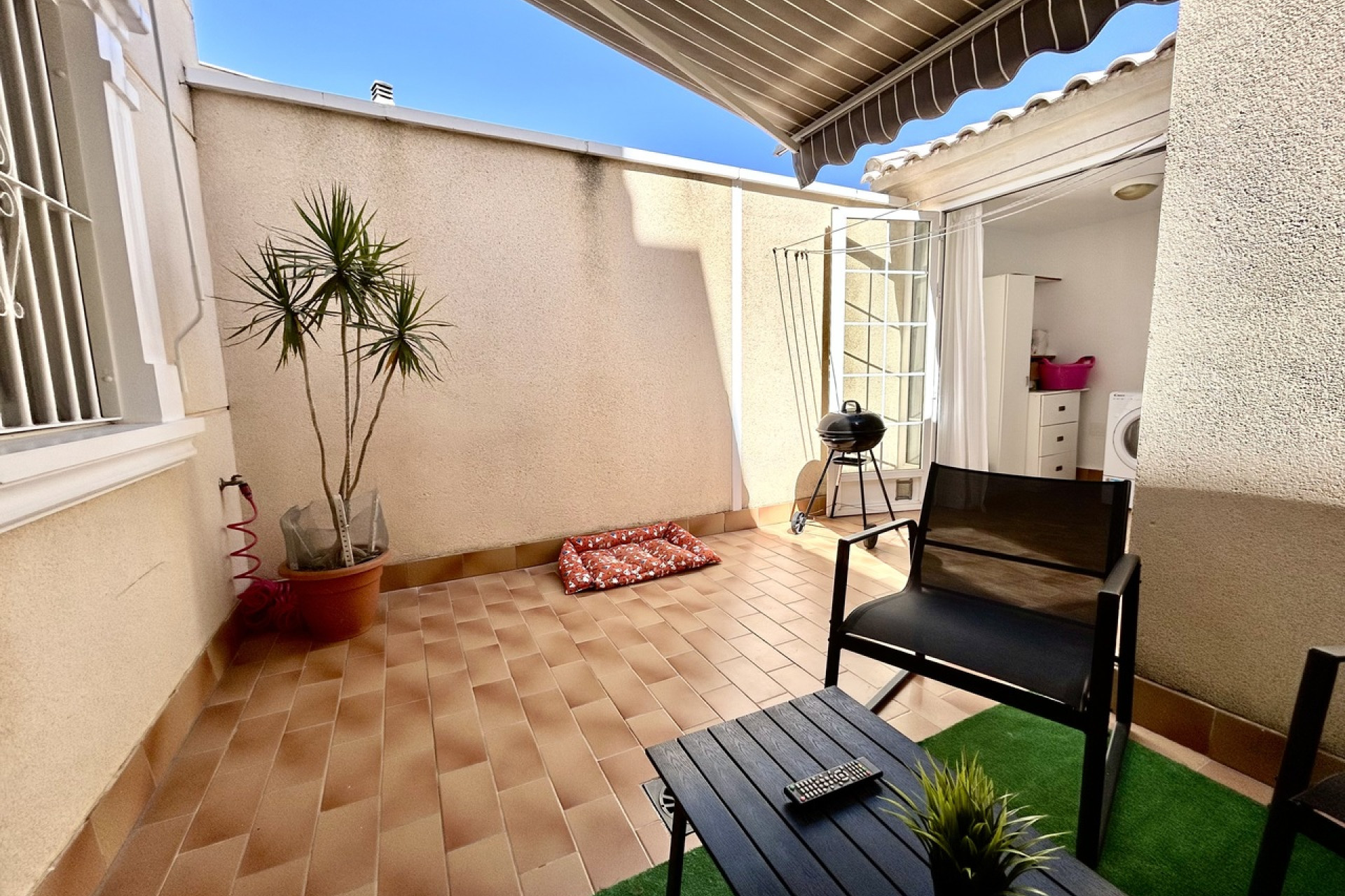 Revente - Maison mitoyenne -
Formentera del Segura