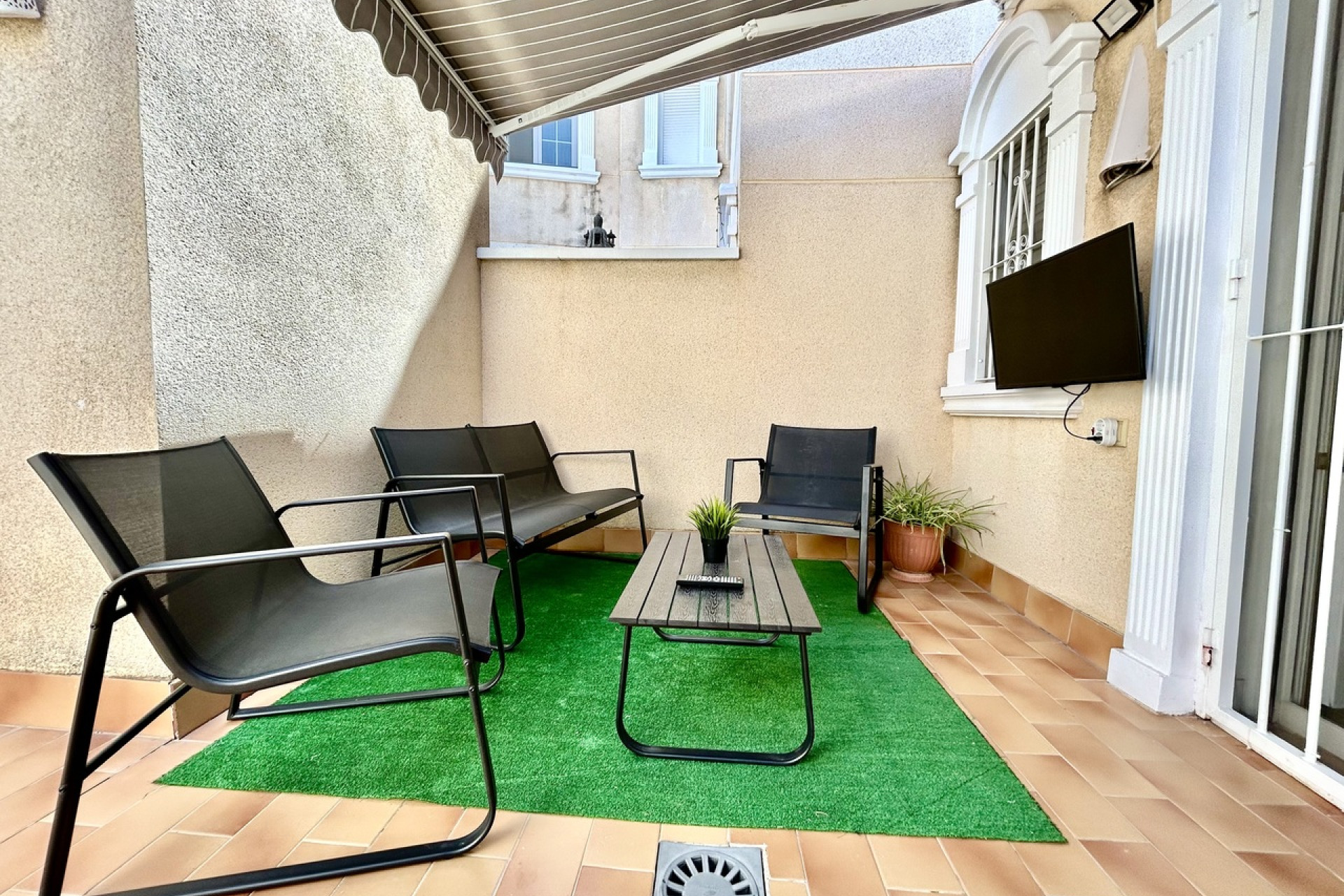 Revente - Maison mitoyenne -
Formentera del Segura