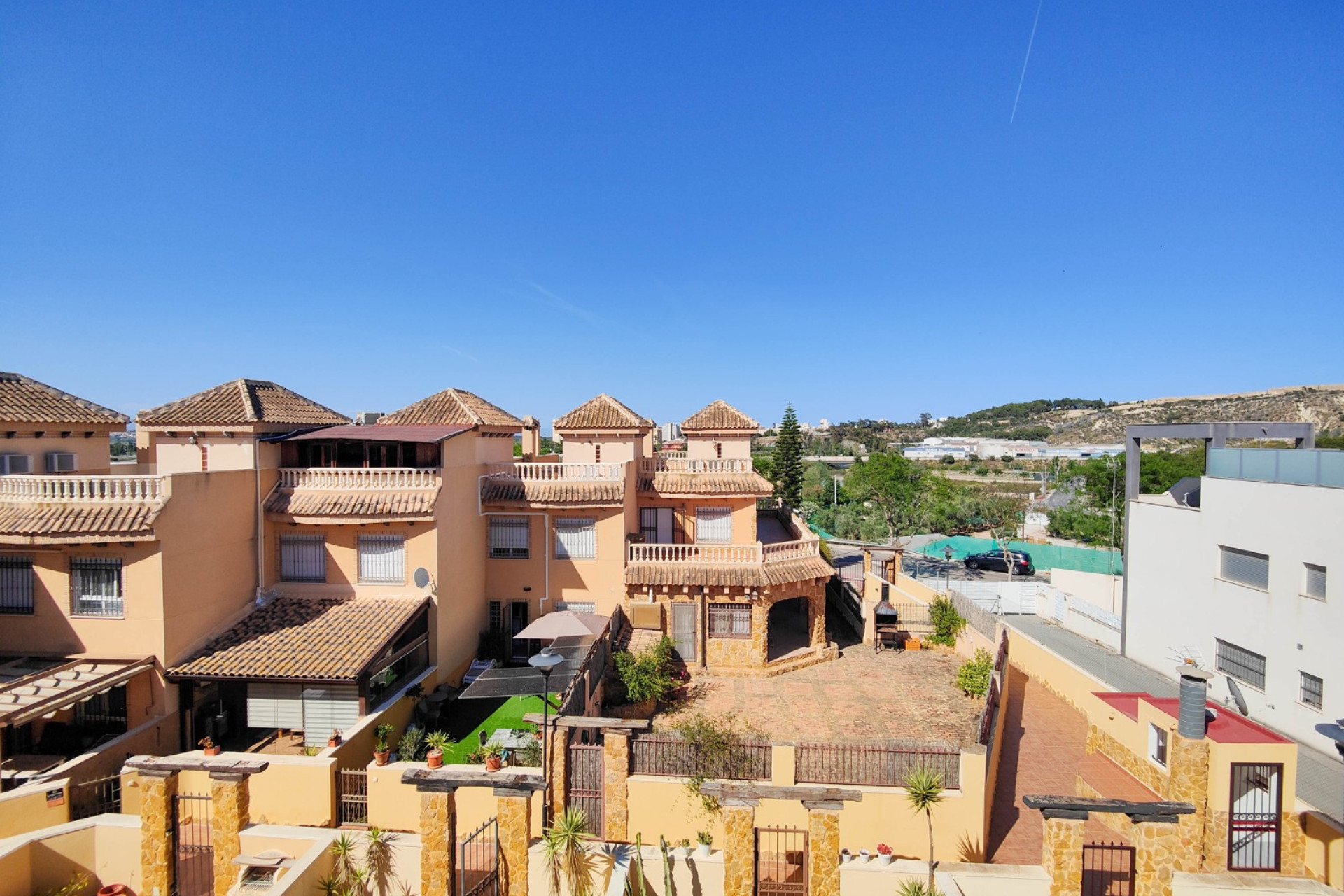 Revente - Maison mitoyenne -
Guardamar del Segura - Center - El Raso