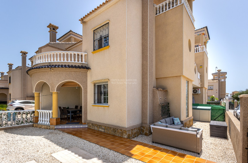 Revente - Maison mitoyenne -
Guardamar del Segura - Urb el raso