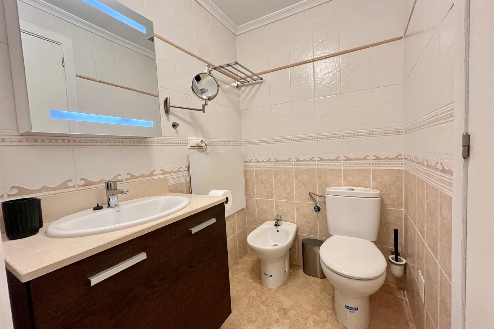 Revente - Maison mitoyenne -
La Mata