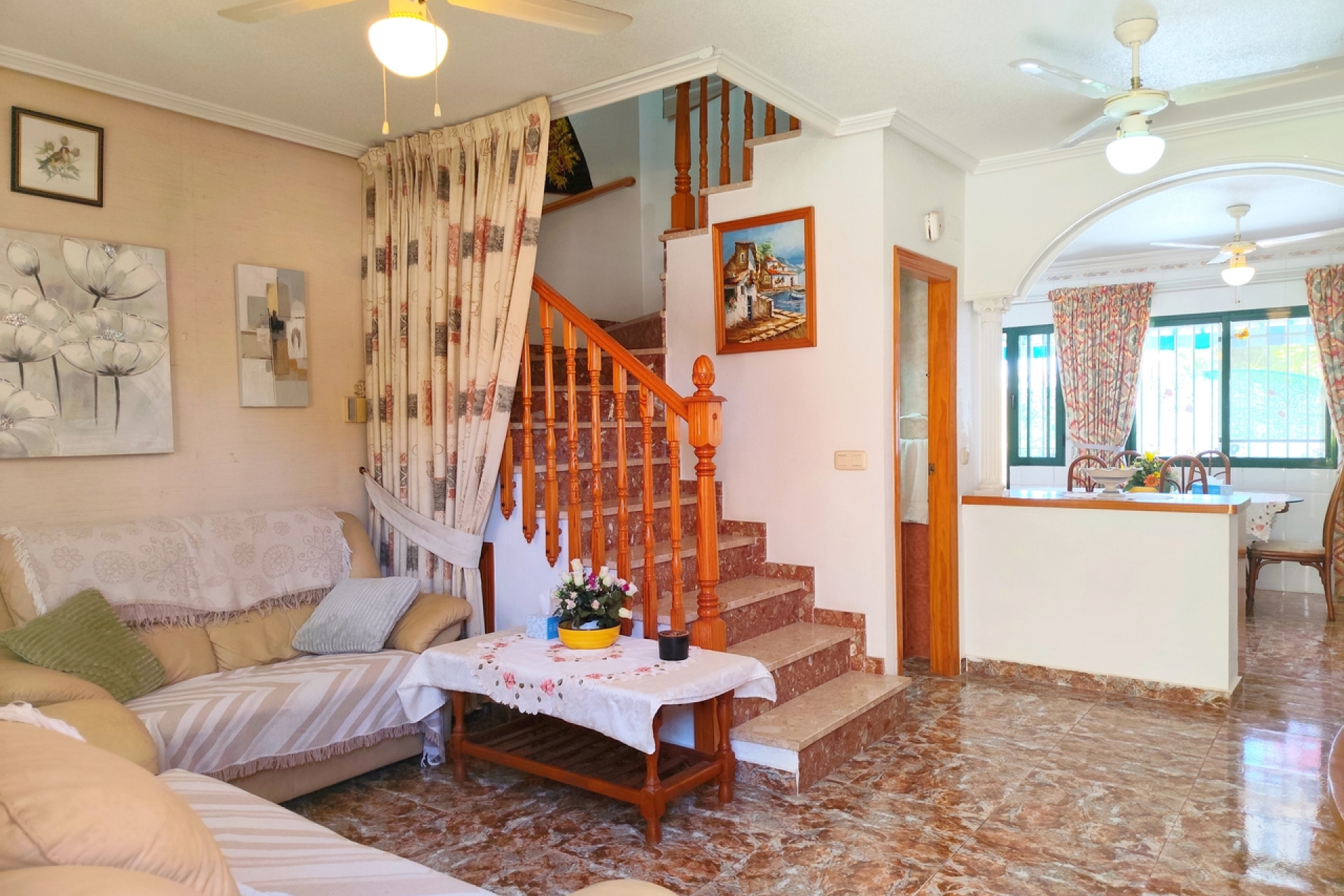 Revente - Maison mitoyenne -
La Zenia