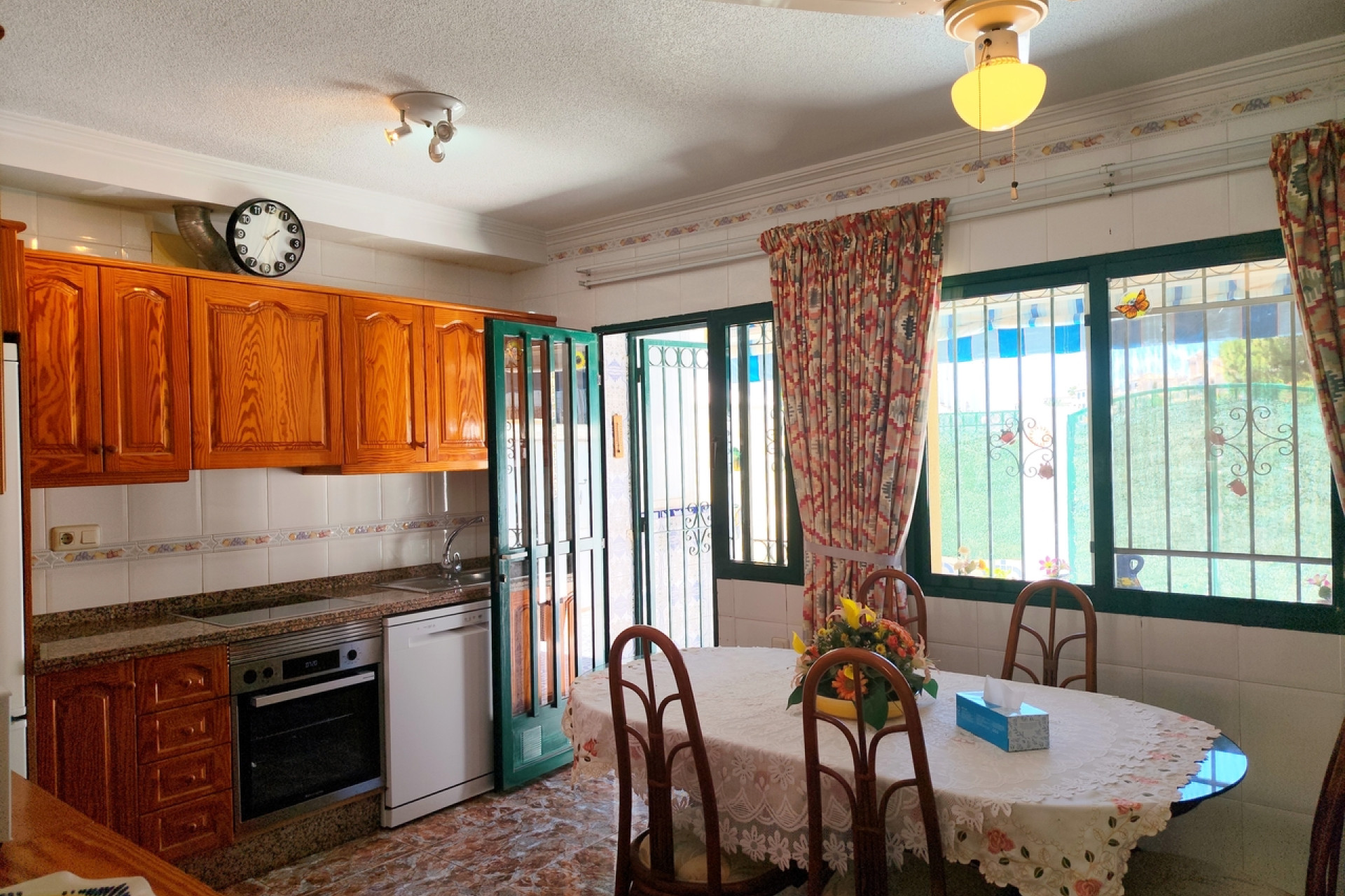 Revente - Maison mitoyenne -
La Zenia