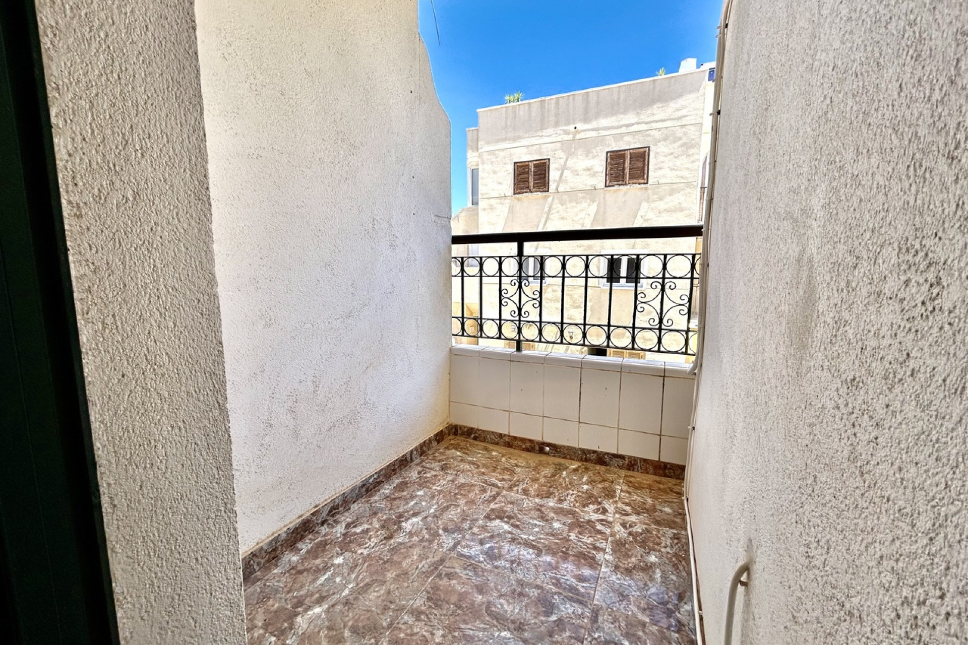 Revente - Maison mitoyenne -
La Zenia