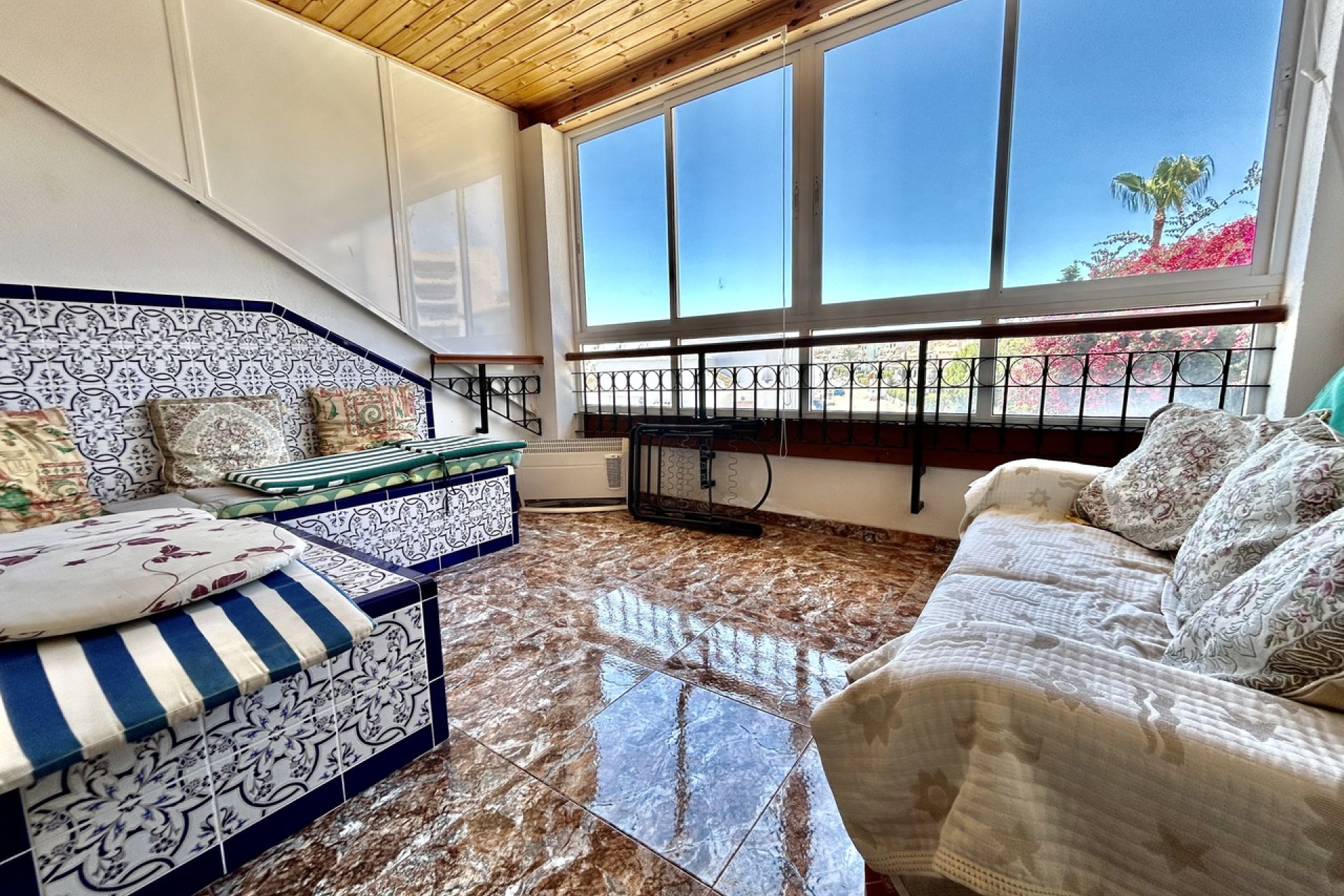 Revente - Maison mitoyenne -
La Zenia