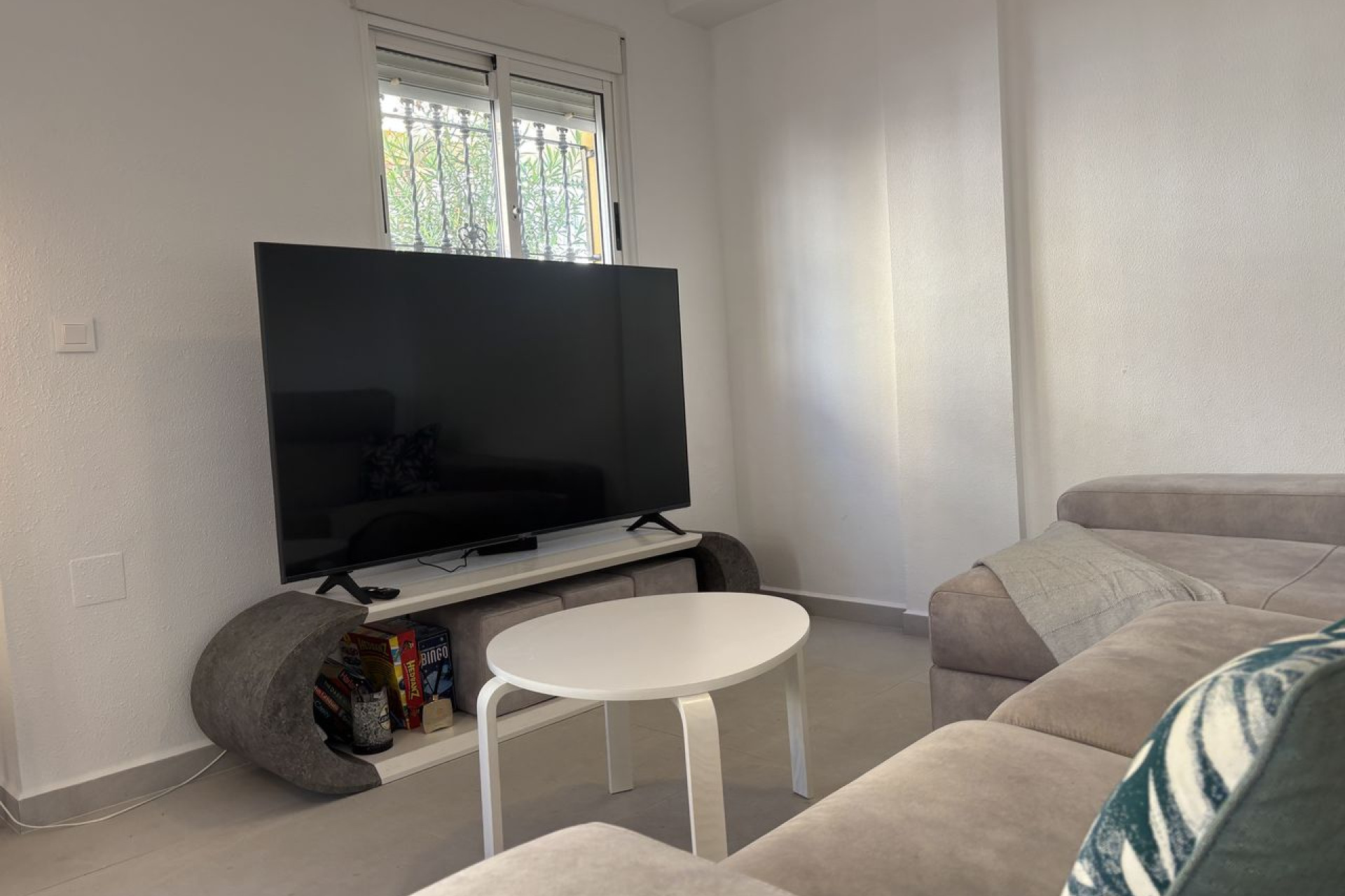 Revente - Maison mitoyenne -
La Zenia