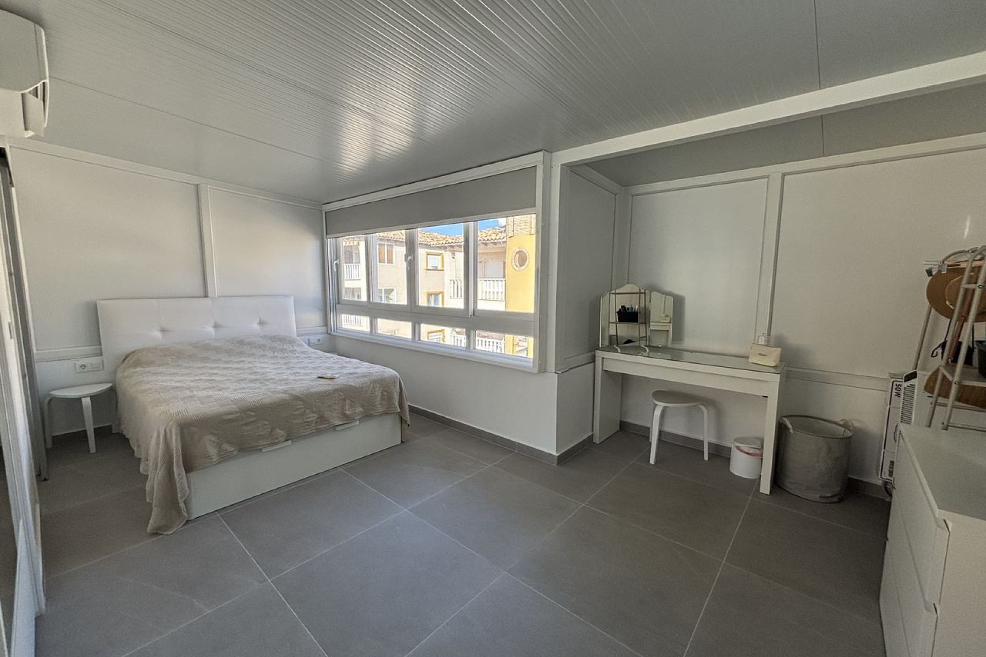 Revente - Maison mitoyenne -
La Zenia