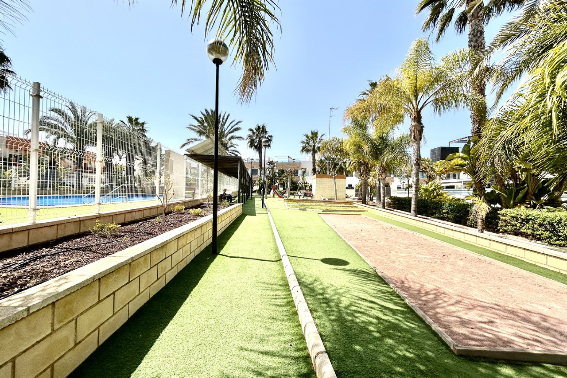 Revente - Maison mitoyenne -
Los Dolses