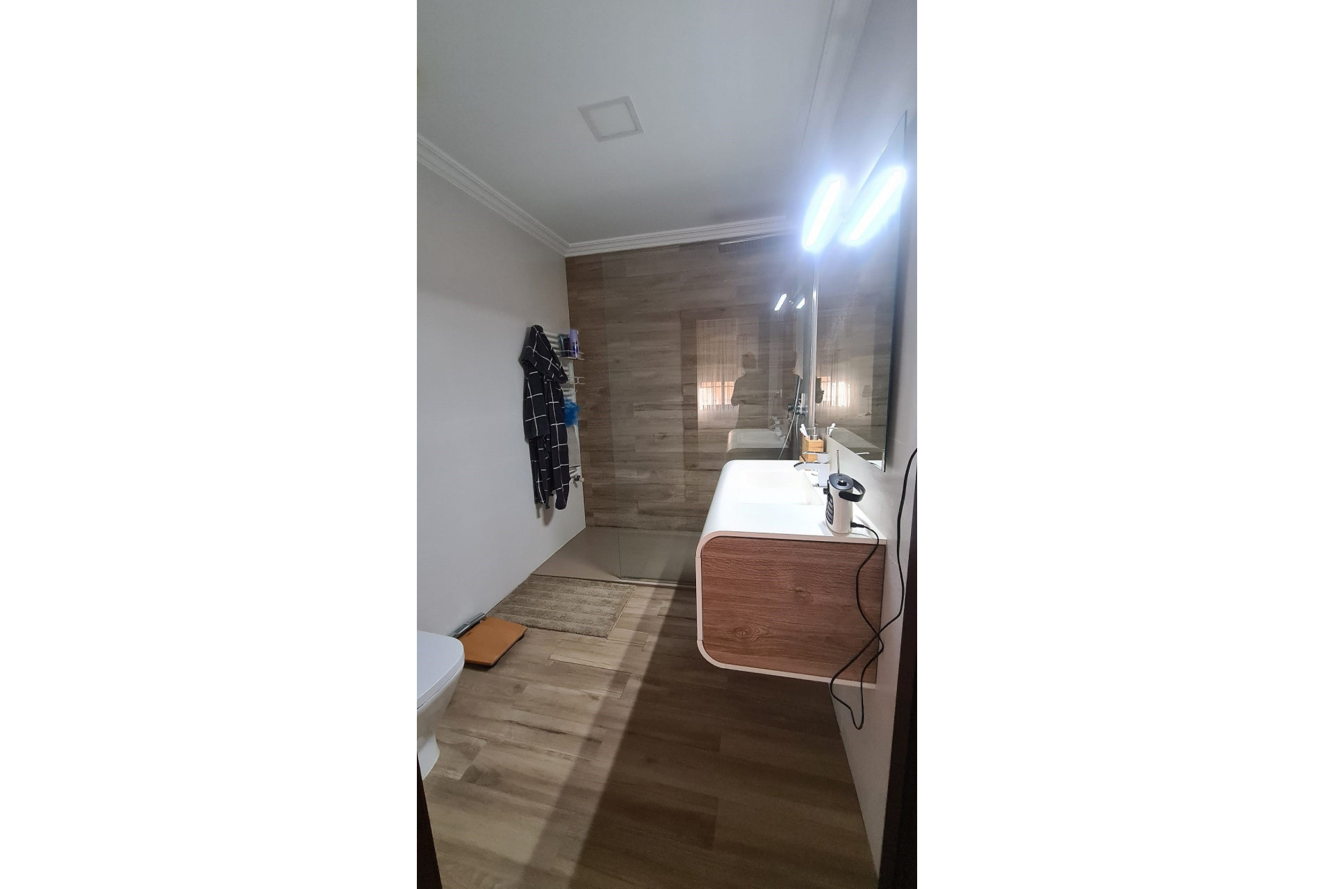 Revente - Maison mitoyenne -
Monovar