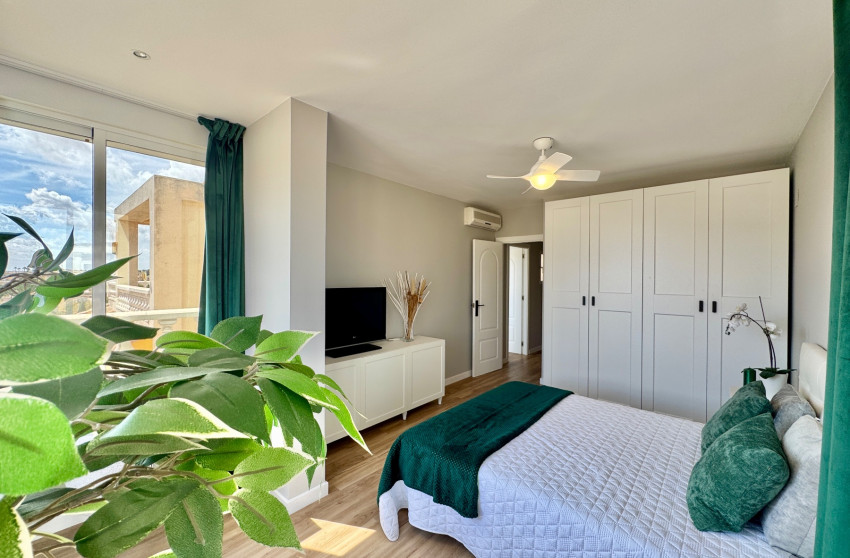 Revente - Maison mitoyenne -
Orihuela Costa - Costa Blanca