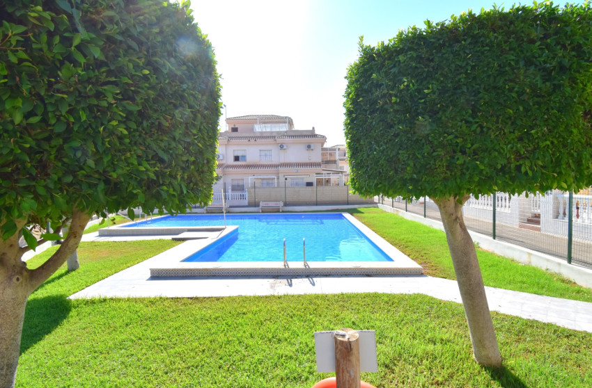 Revente - Maison mitoyenne -
Orihuela Costa - Playa Flamenca