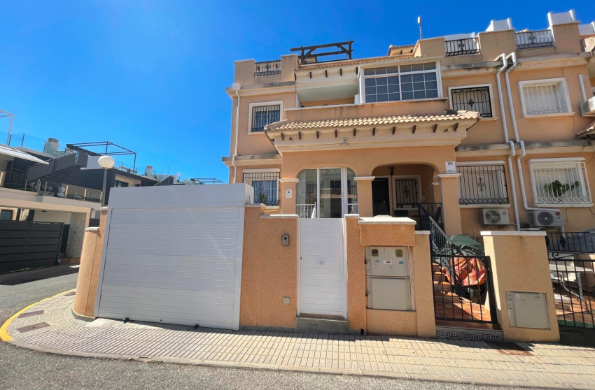 Revente - Maison mitoyenne -
Orihuela Costa - Villamartin