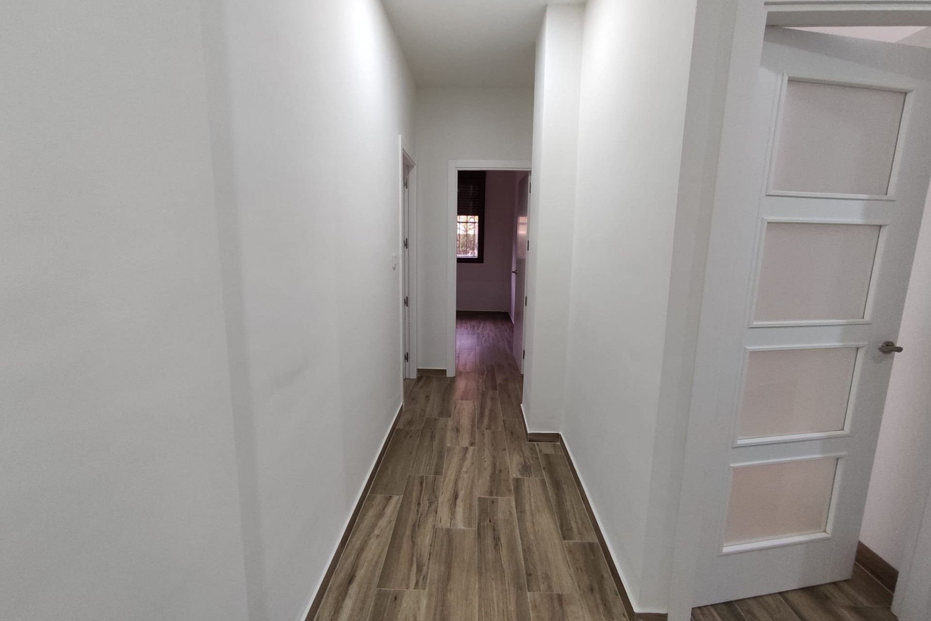 Revente - Maison mitoyenne -
Petrer