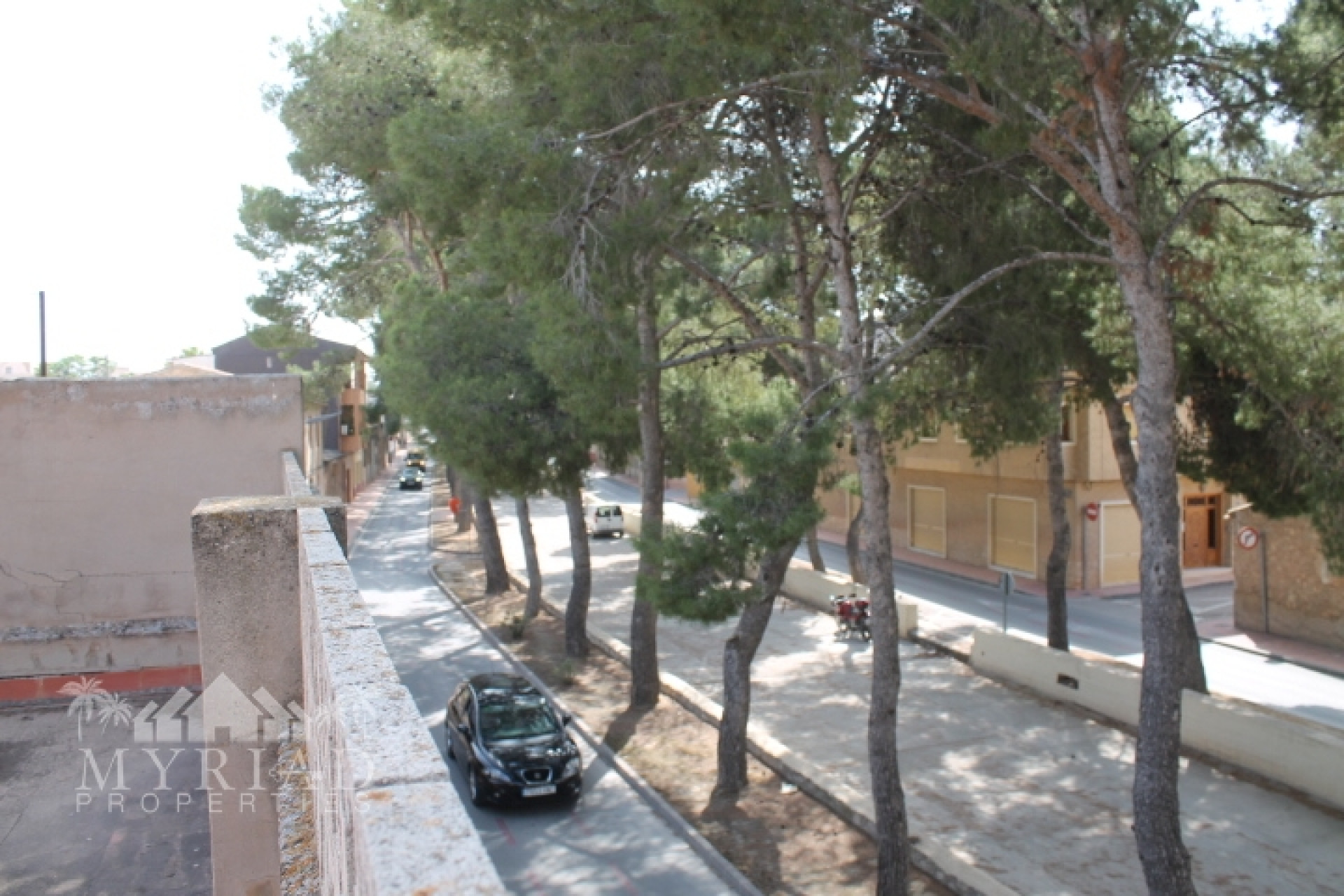 Revente - Maison mitoyenne -
Pinoso - calle lepanto