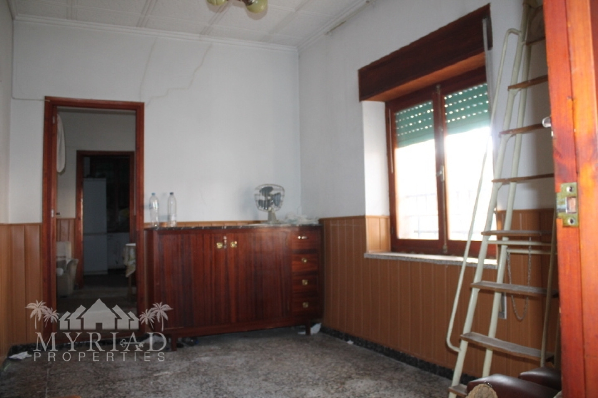 Revente - Maison mitoyenne -
Pinoso - calle lepanto