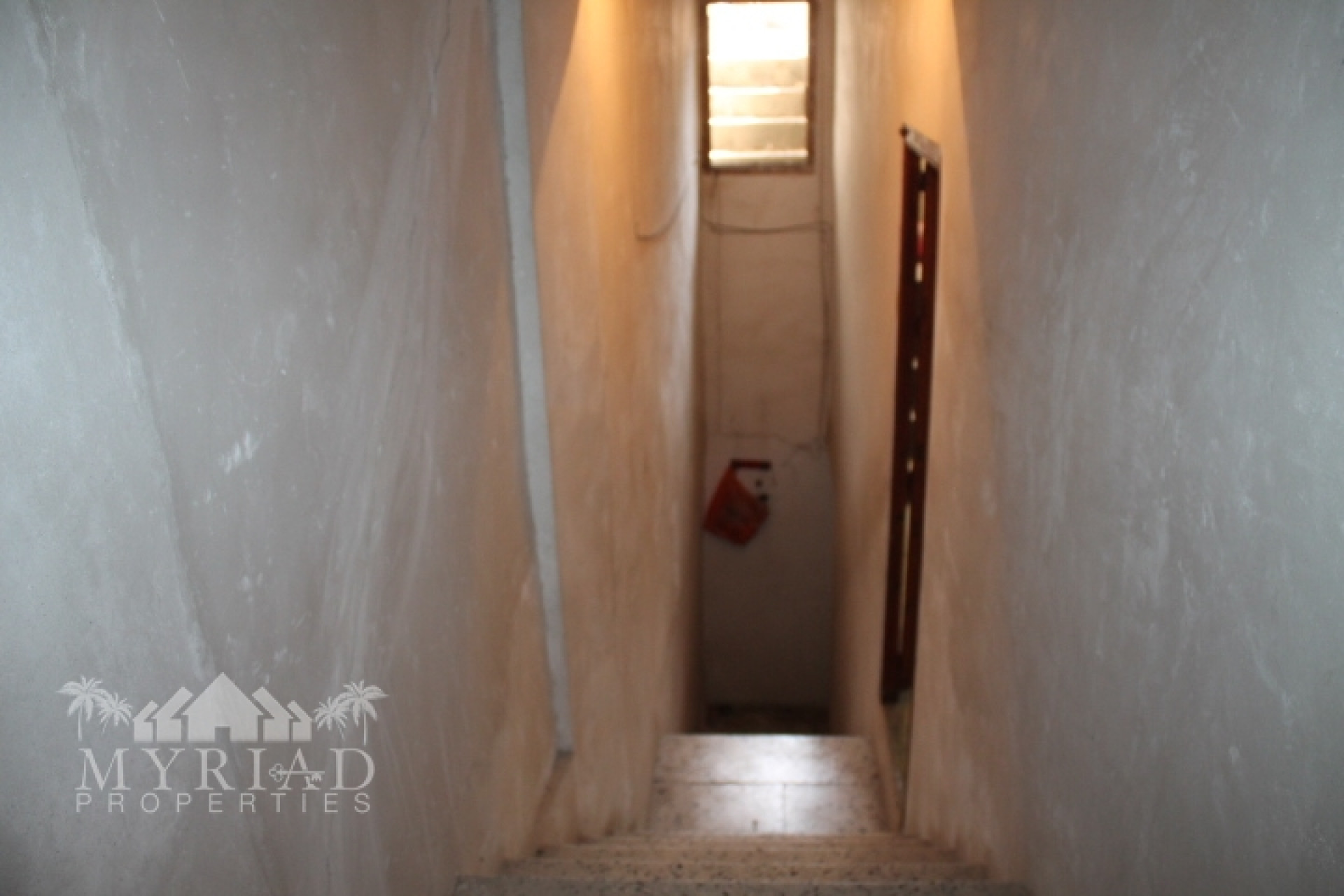 Revente - Maison mitoyenne -
Pinoso - calle lepanto