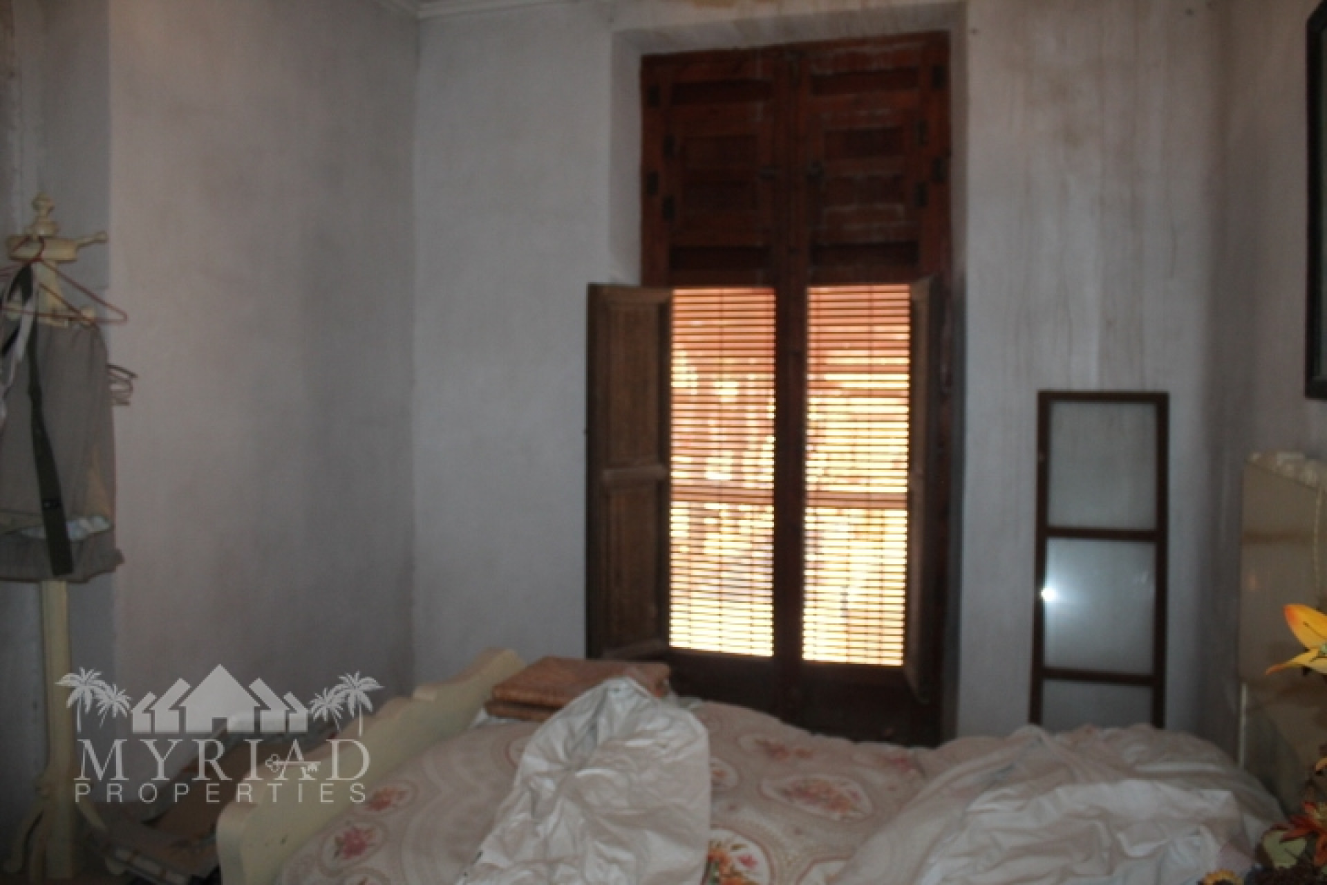 Revente - Maison mitoyenne -
Pinoso - calle lepanto
