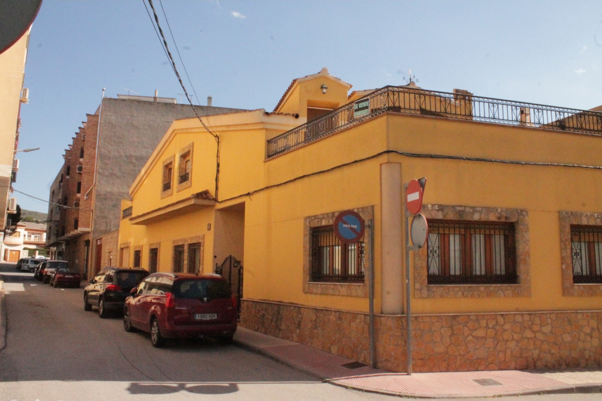 Revente - Maison mitoyenne -
Pinoso - Pinoso Alicante