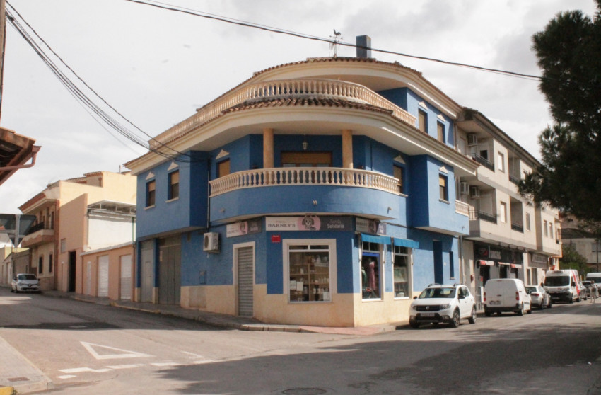 Revente - Maison mitoyenne -
Pinoso - Pinoso Alicante
