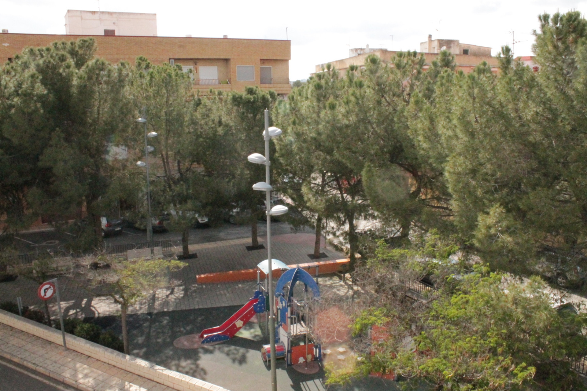 Revente - Maison mitoyenne -
Pinoso - Pinoso Alicante