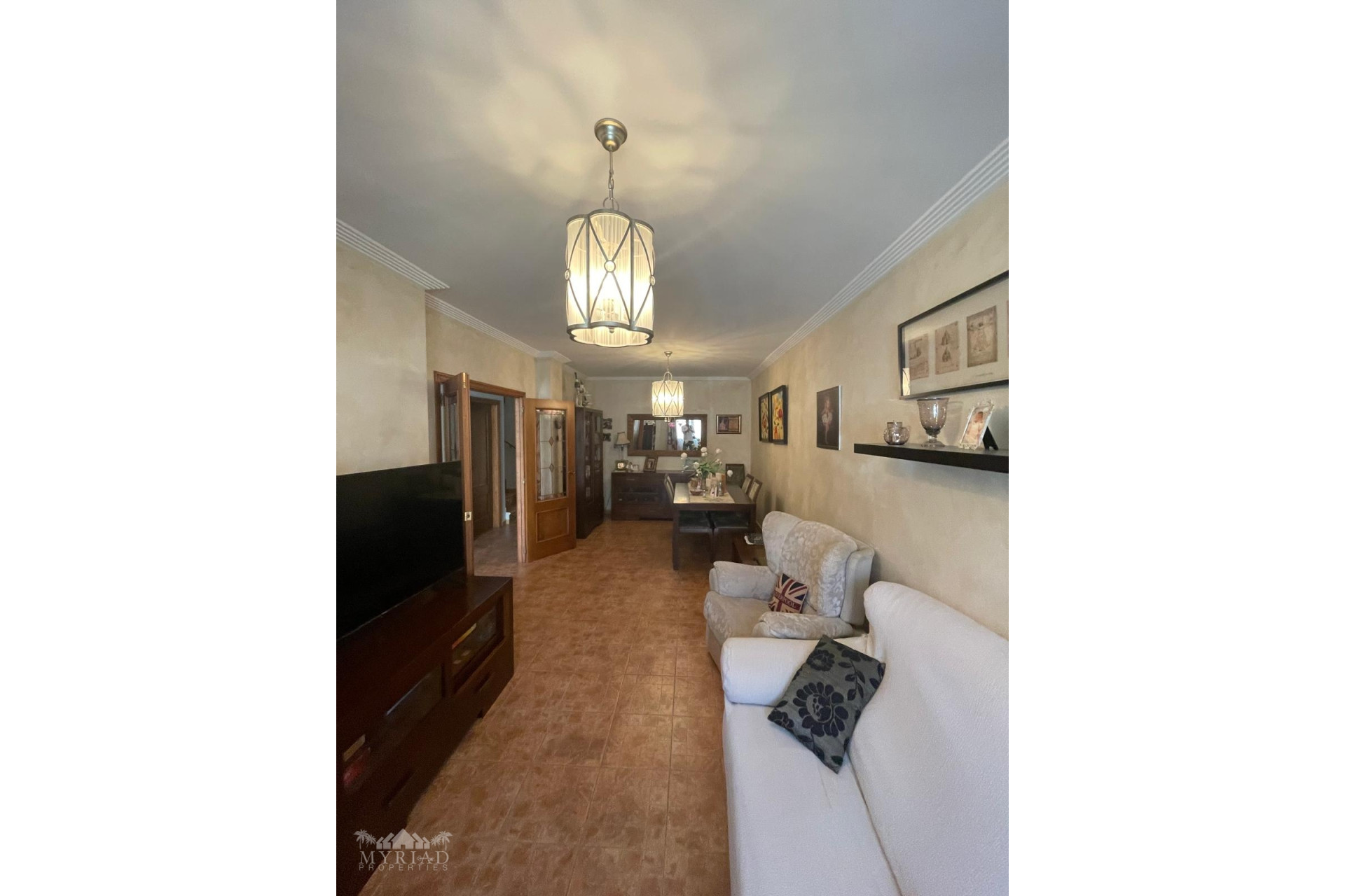 Revente - Maison mitoyenne -
Pinoso - Pinoso Alicante