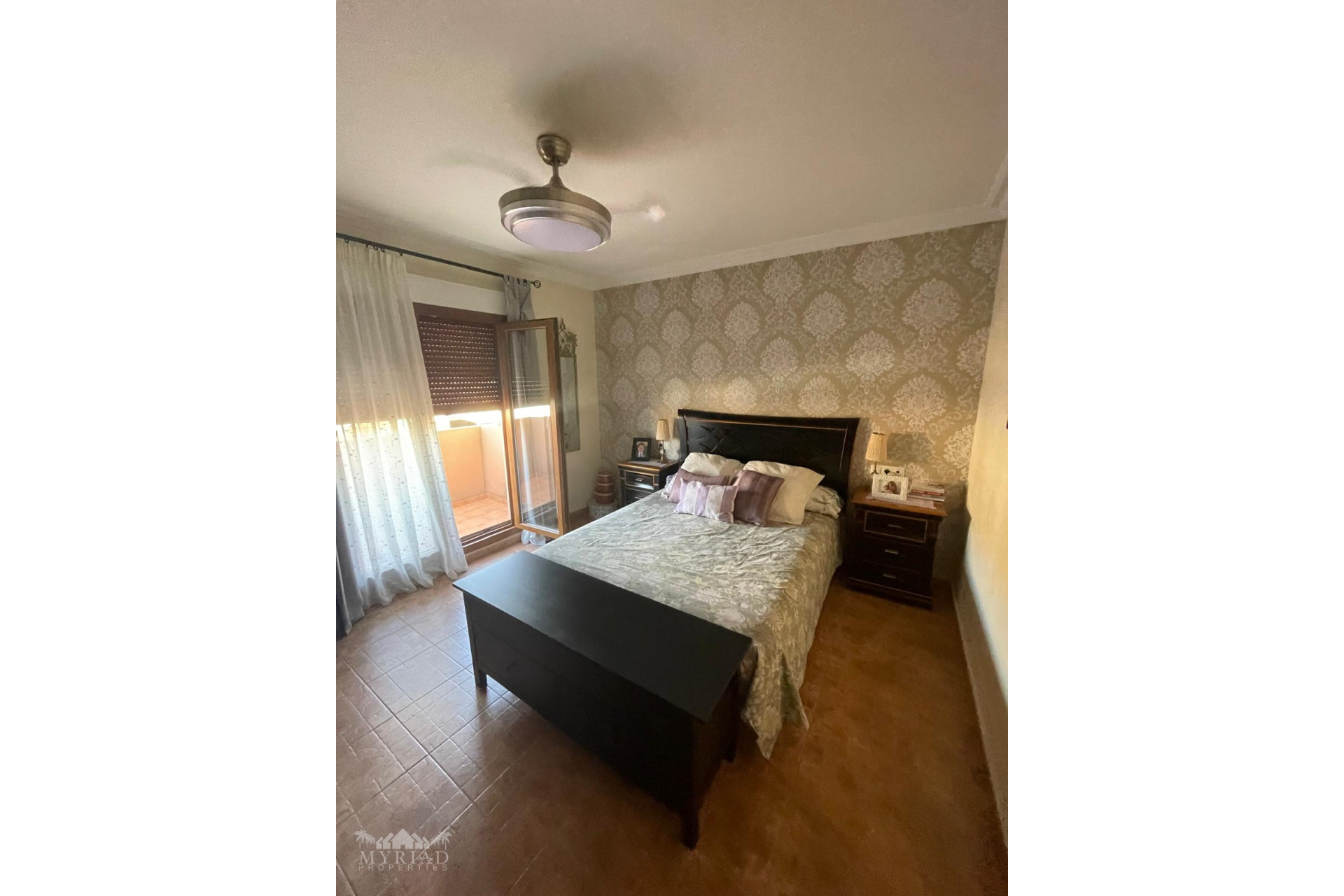 Revente - Maison mitoyenne -
Pinoso - Pinoso Alicante