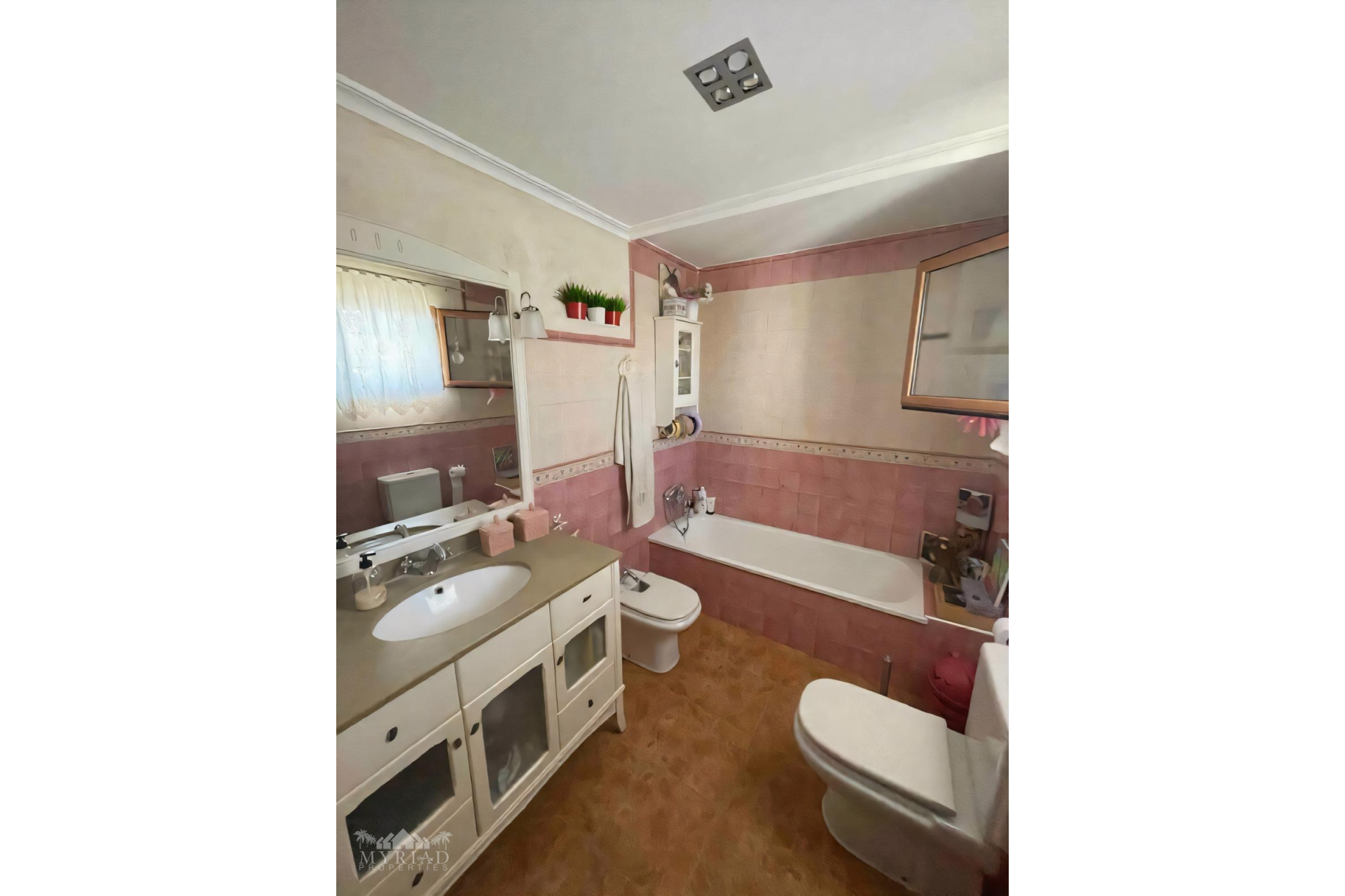 Revente - Maison mitoyenne -
Pinoso - Pinoso Alicante