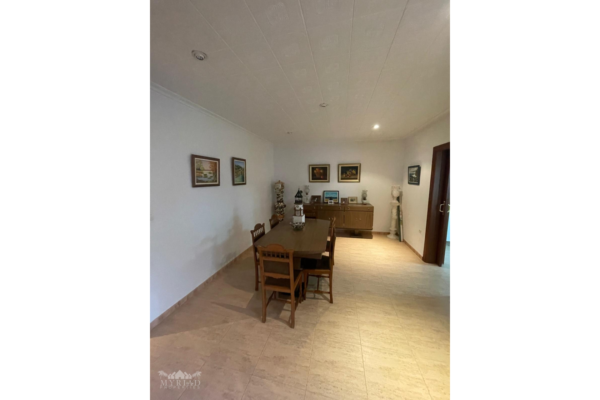 Revente - Maison mitoyenne -
Pinoso - Pinoso Alicante