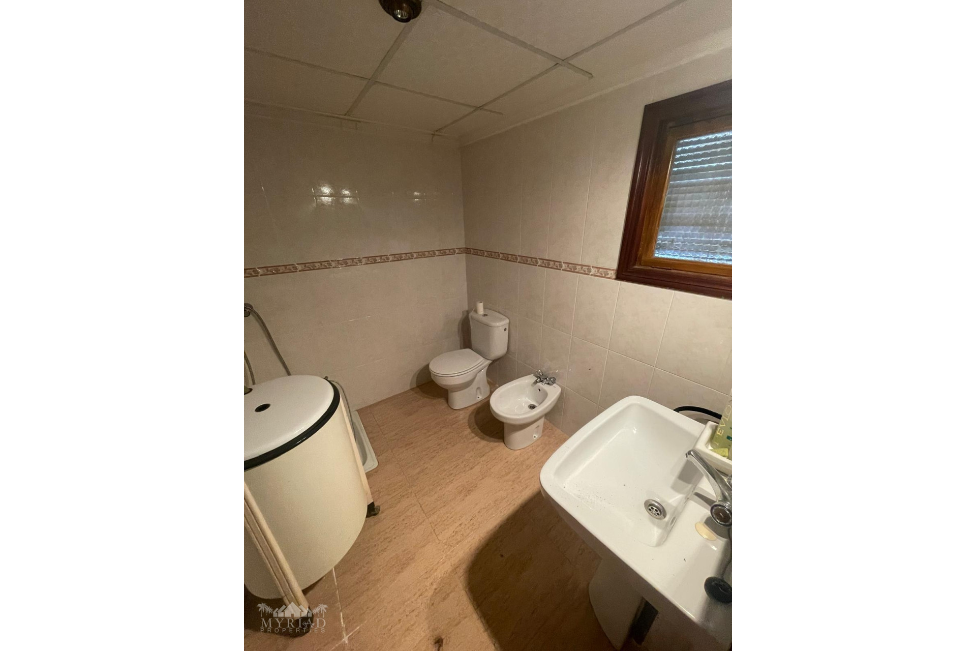 Revente - Maison mitoyenne -
Pinoso - Pinoso Alicante