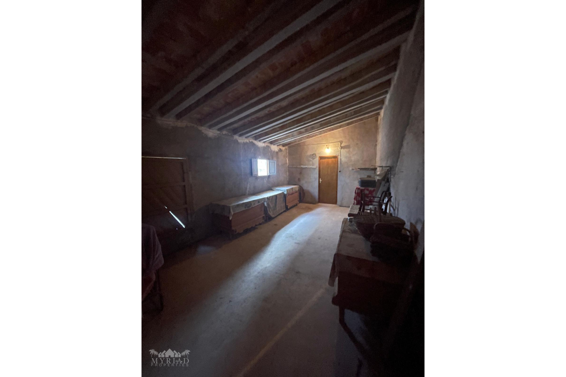 Revente - Maison mitoyenne -
Pinoso - Pinoso Alicante