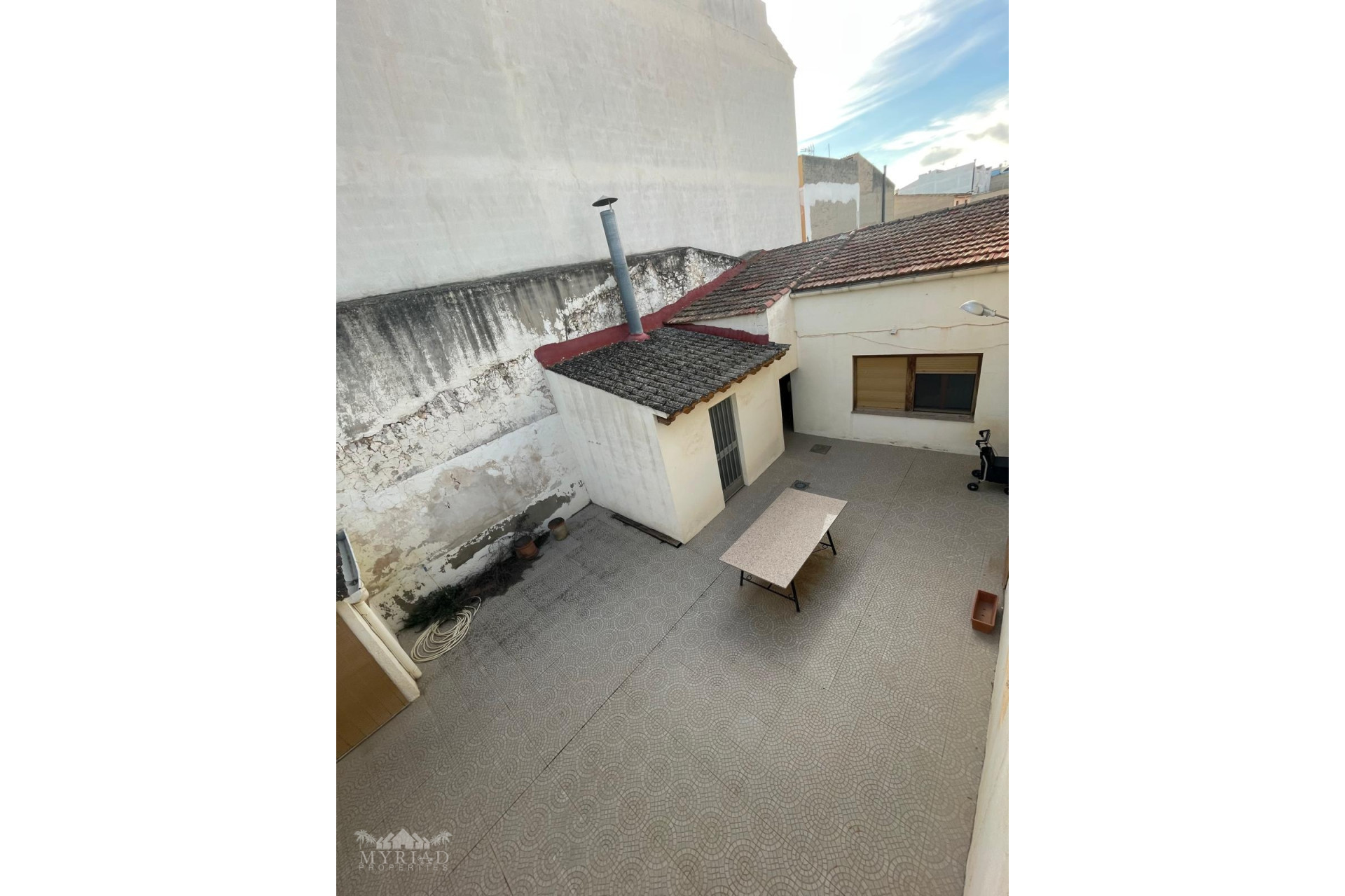 Revente - Maison mitoyenne -
Pinoso - Pinoso Alicante