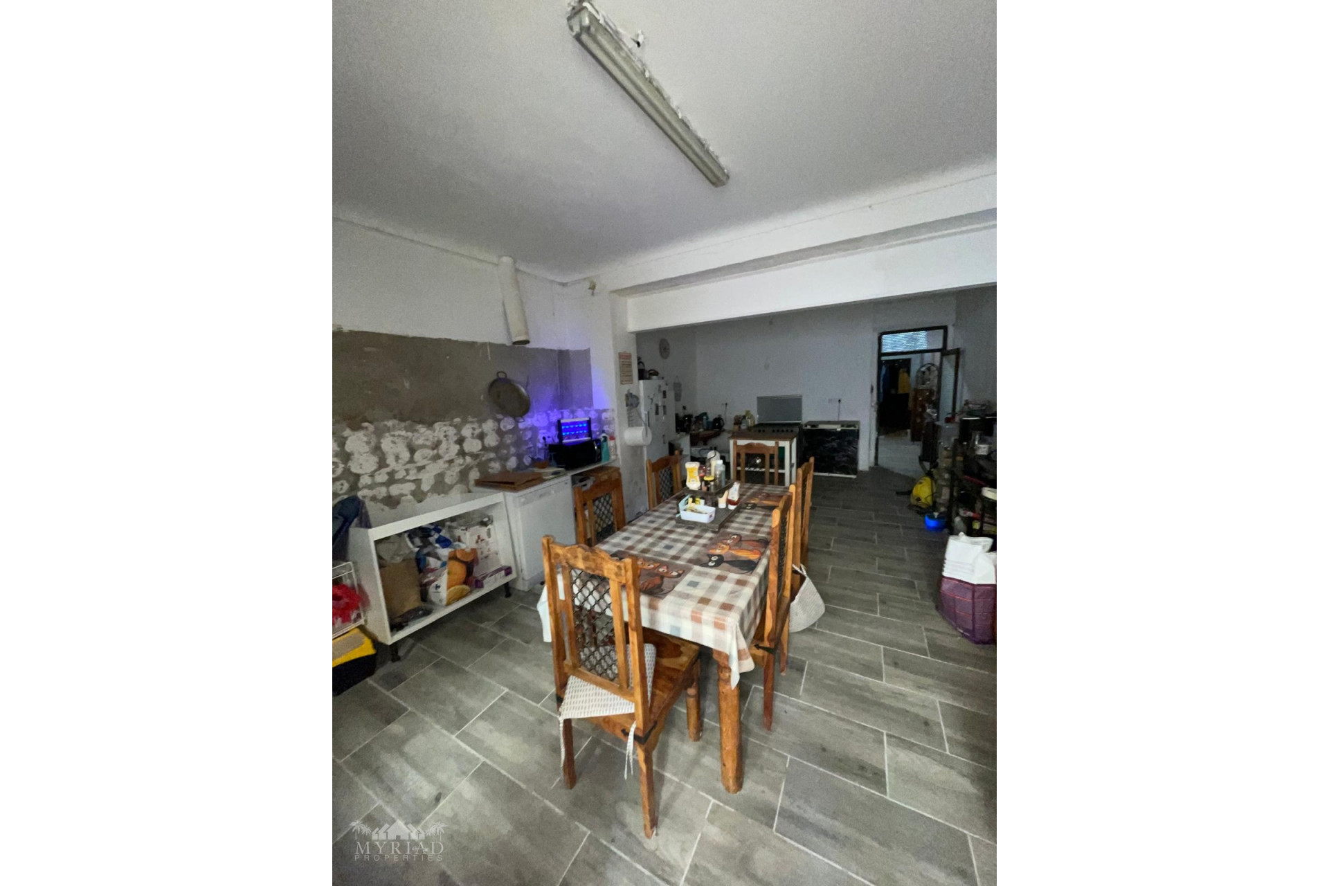 Revente - Maison mitoyenne -
Pinoso - Pinoso Alicante