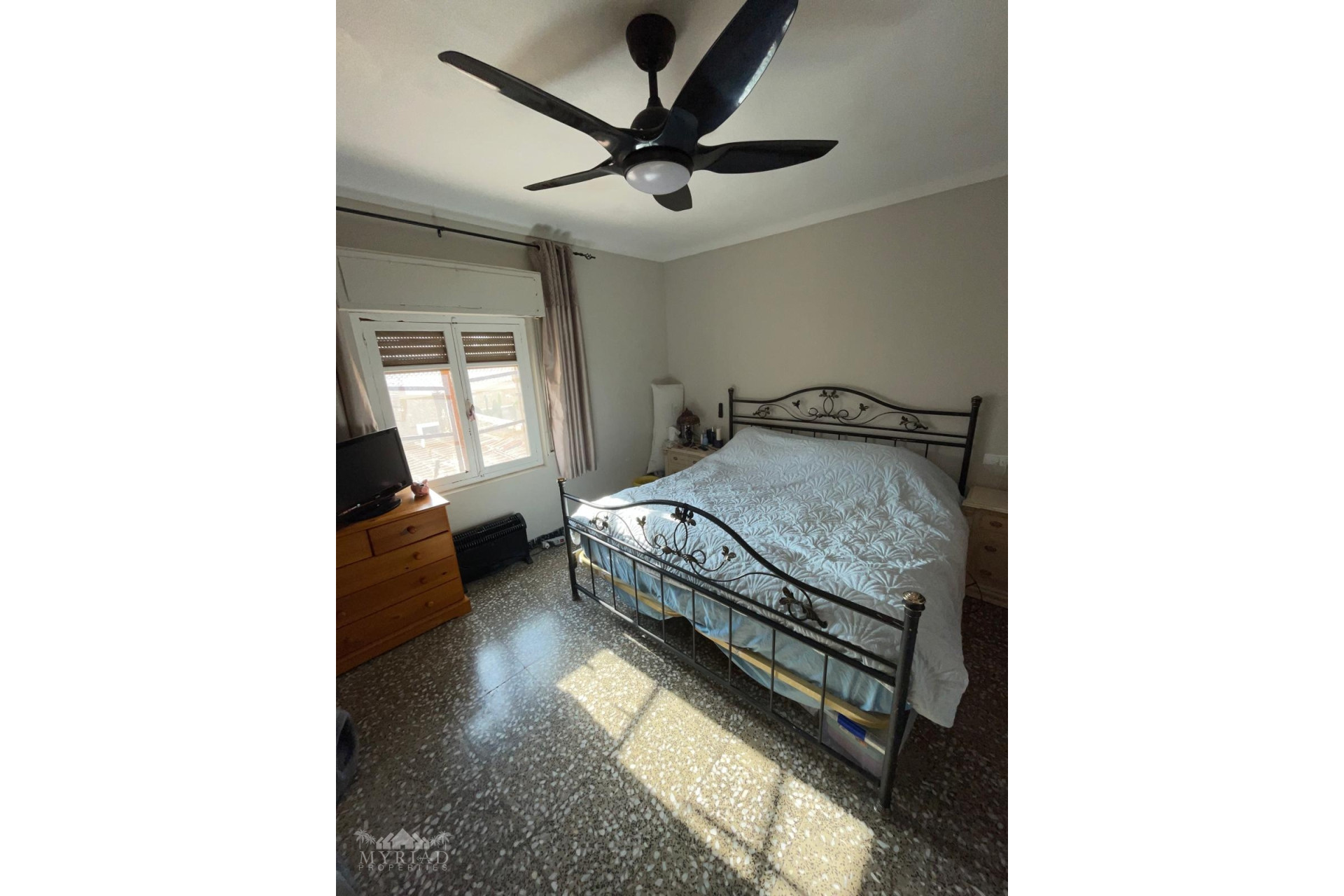 Revente - Maison mitoyenne -
Pinoso - Pinoso Alicante