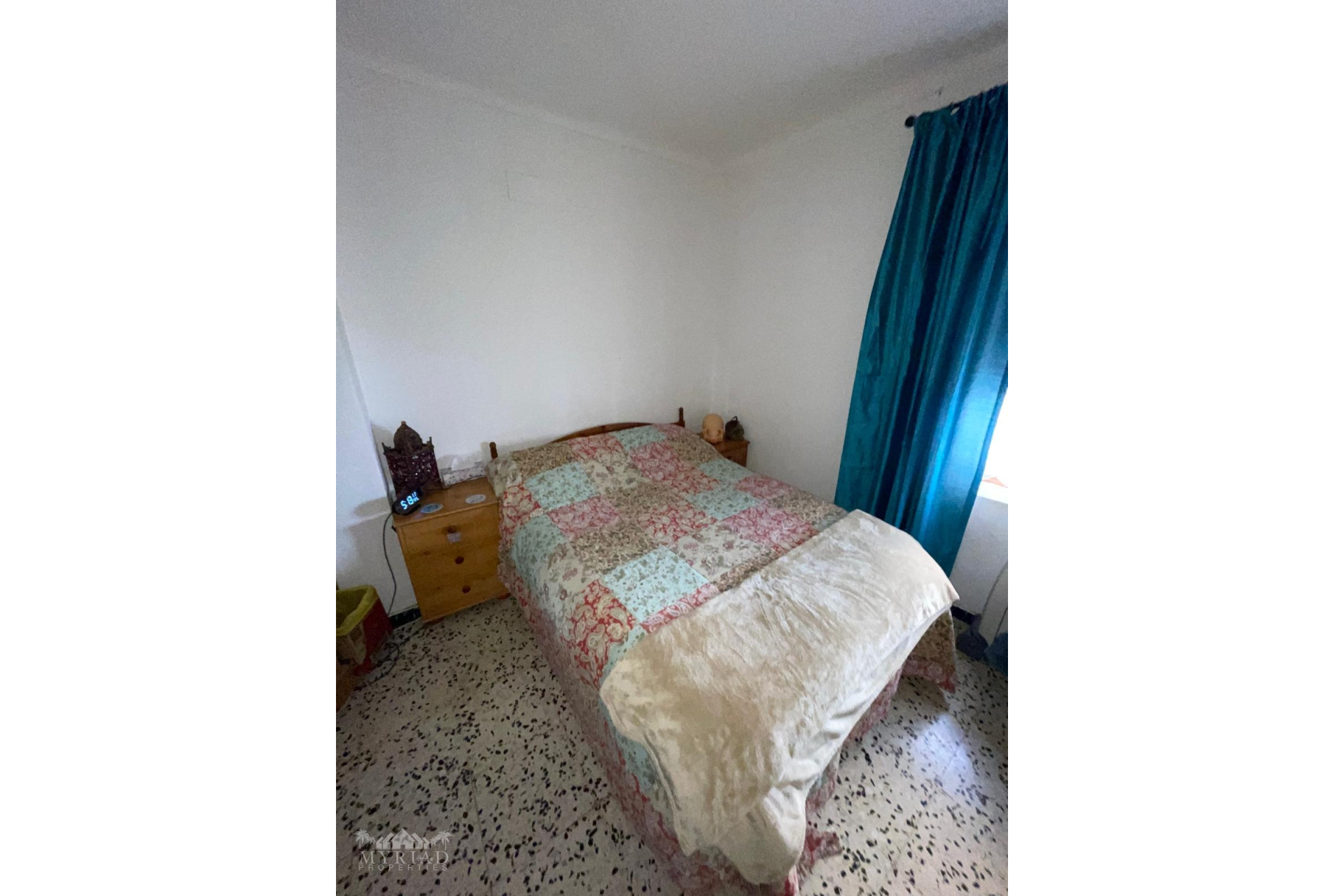 Revente - Maison mitoyenne -
Pinoso - Pinoso Alicante