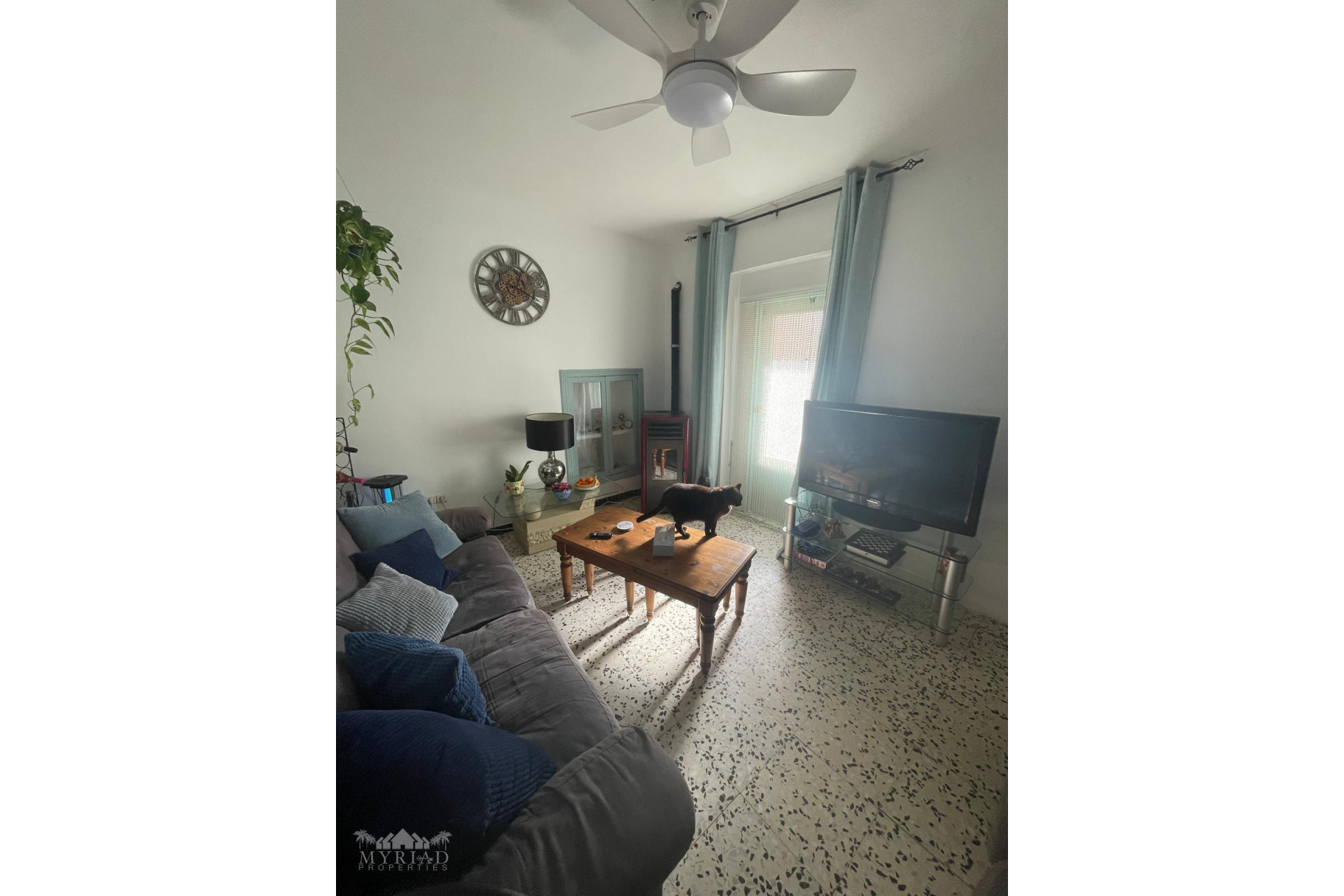 Revente - Maison mitoyenne -
Pinoso - Pinoso Alicante