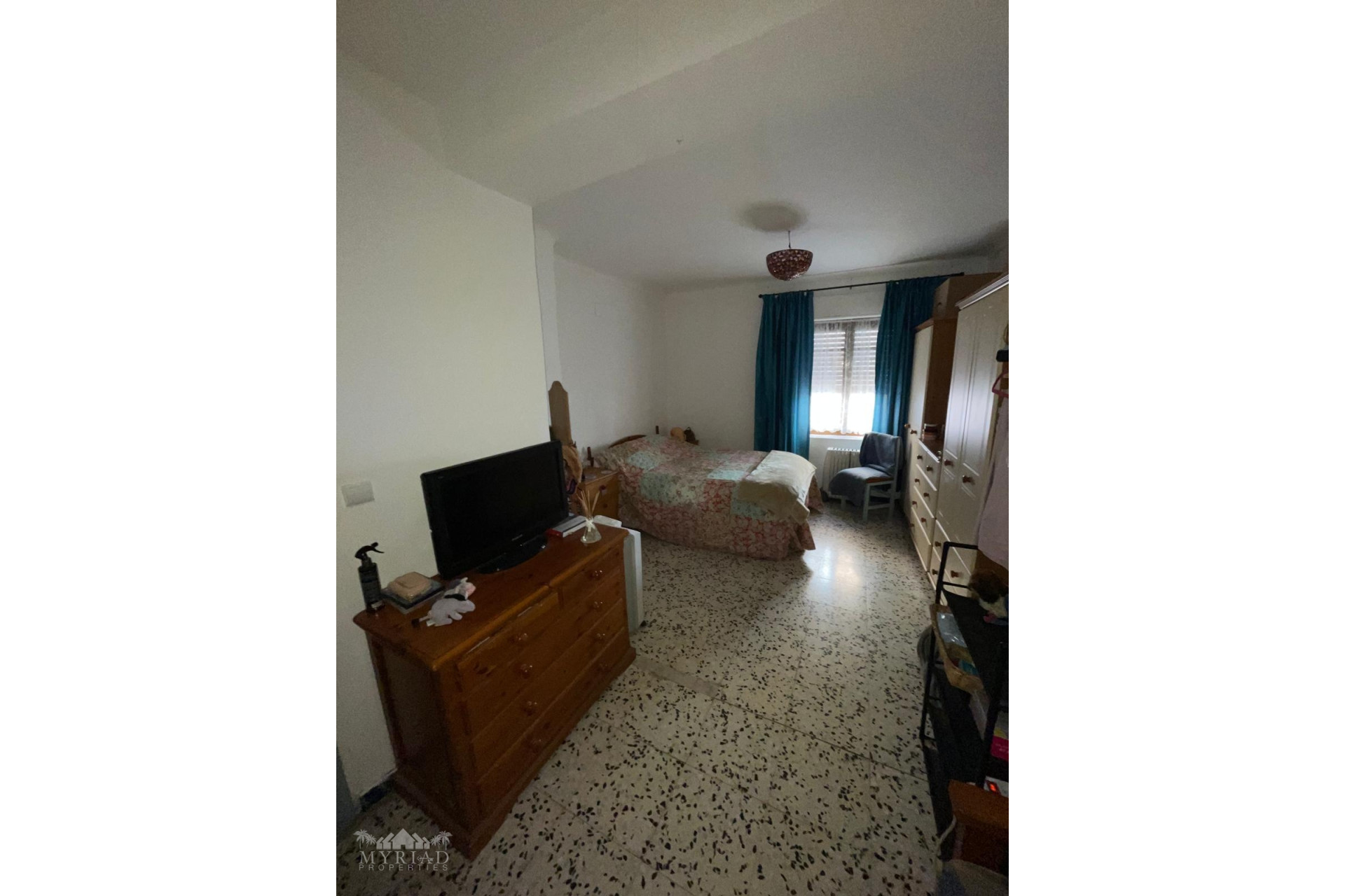 Revente - Maison mitoyenne -
Pinoso - Pinoso Alicante