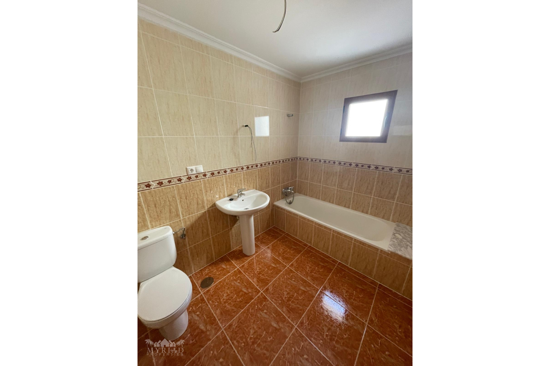 Revente - Maison mitoyenne -
Pinoso - Pinoso Alicante