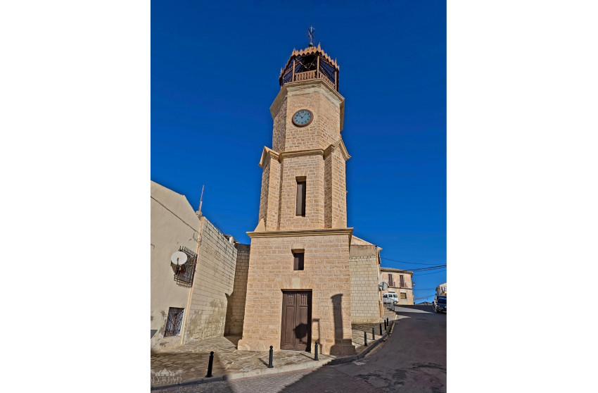 Revente - Maison mitoyenne -
Pinoso - Pinoso Alicante