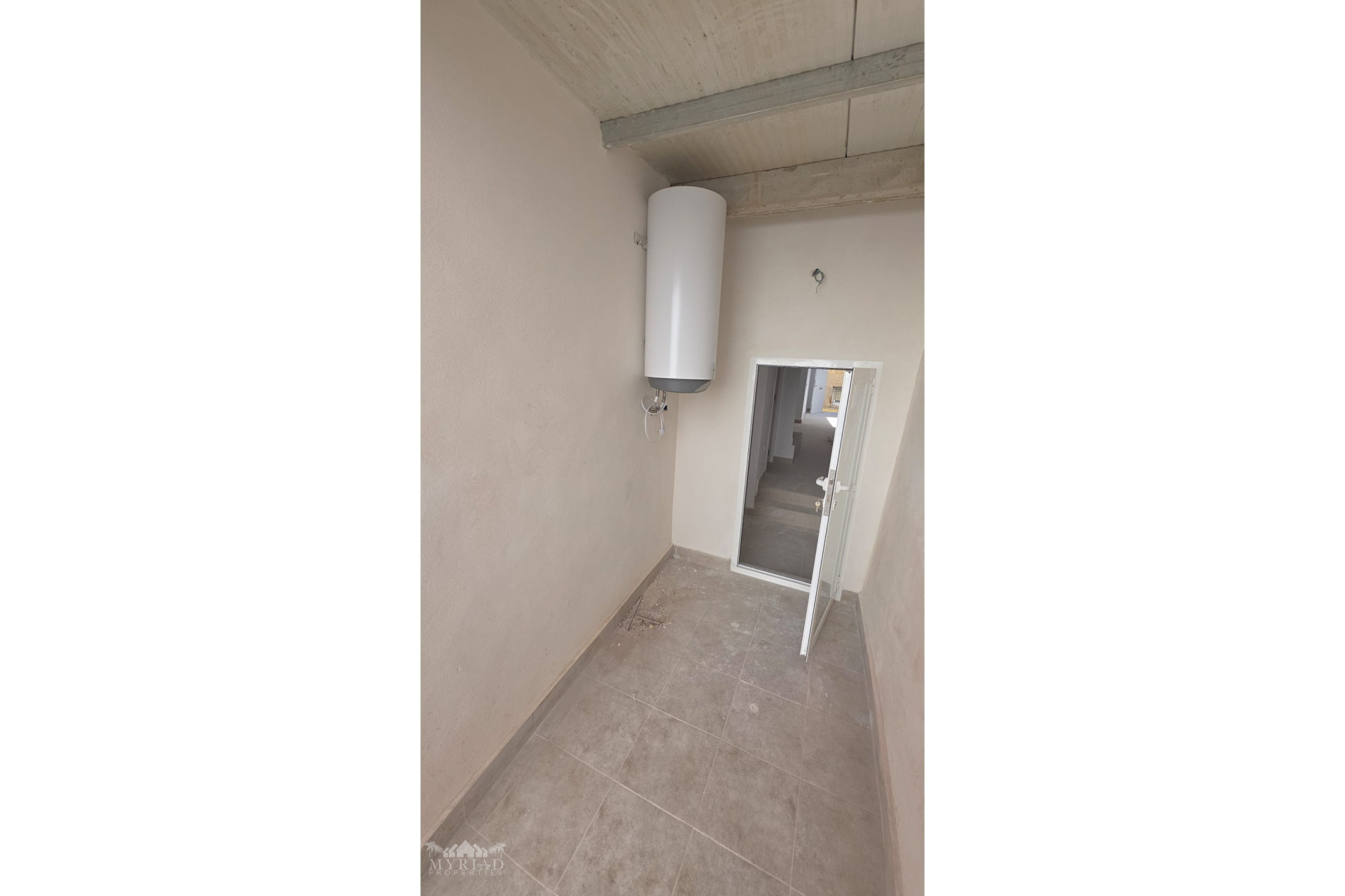 Revente - Maison mitoyenne -
Pinoso - Pinoso Alicante