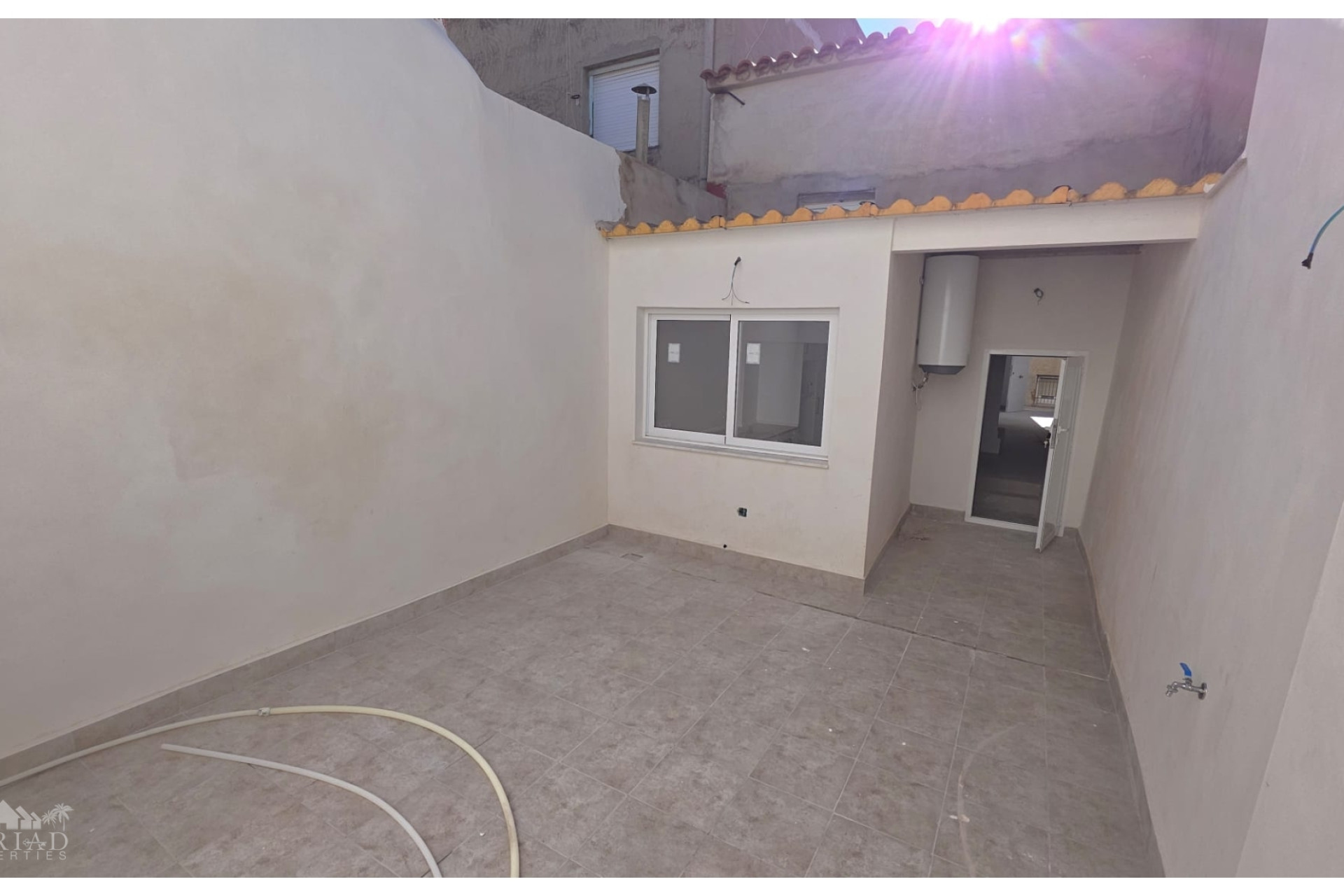 Revente - Maison mitoyenne -
Pinoso - Pinoso Alicante