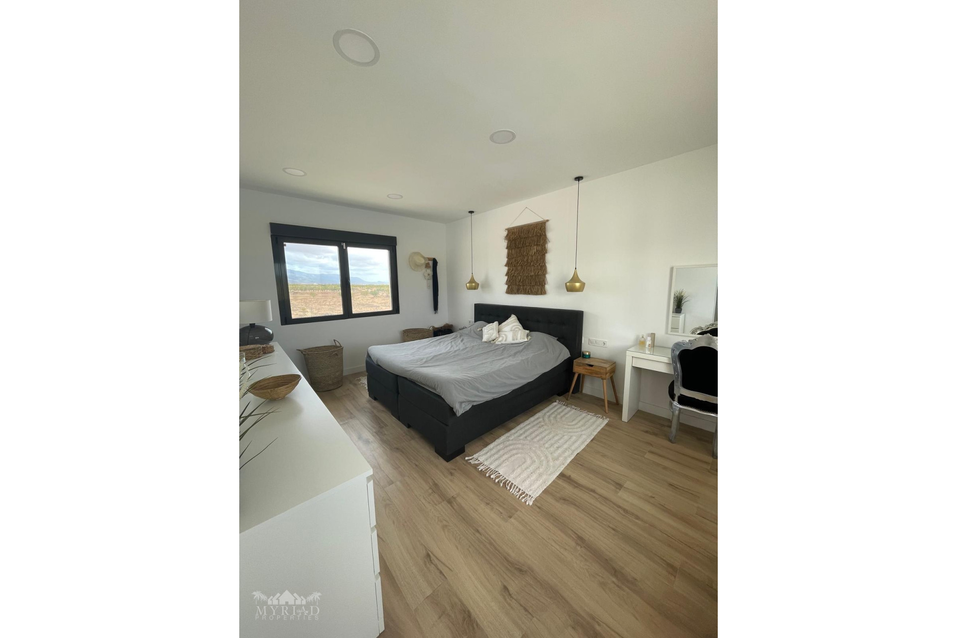 Revente - Maison mitoyenne -
Pinoso - Pinoso Alicante