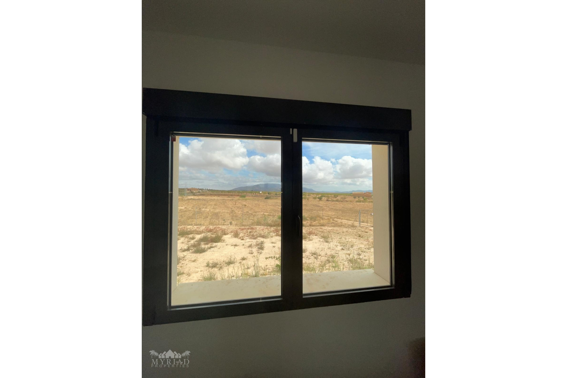 Revente - Maison mitoyenne -
Pinoso - Pinoso Alicante