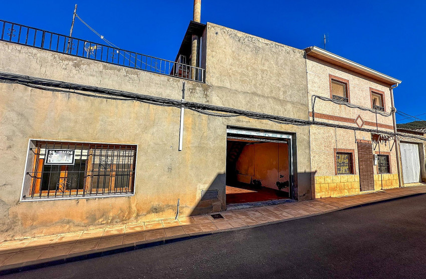 Revente - Maison mitoyenne -
Pinoso