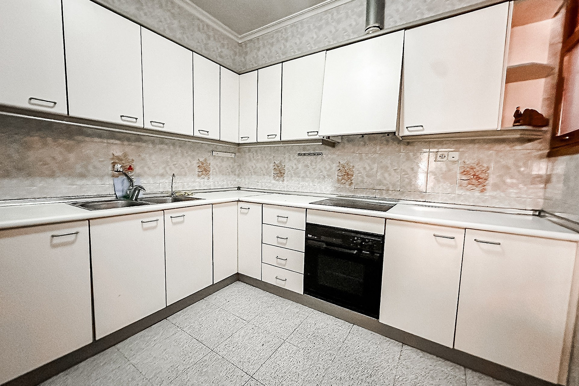 Revente - Maison mitoyenne -
Pinoso