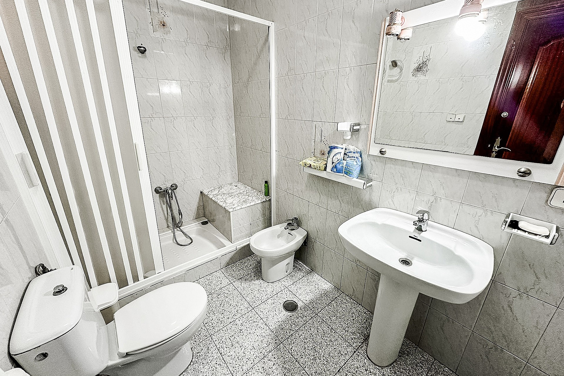 Revente - Maison mitoyenne -
Pinoso