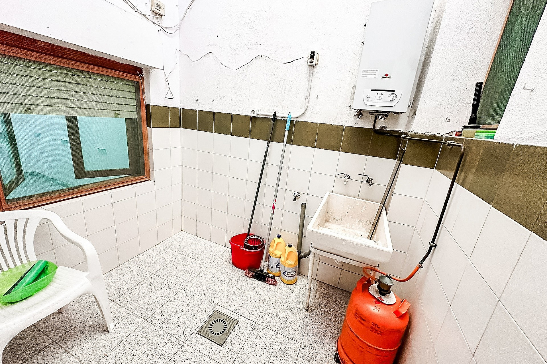 Revente - Maison mitoyenne -
Pinoso