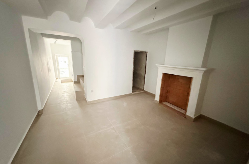 Revente - Maison mitoyenne -
Pinoso