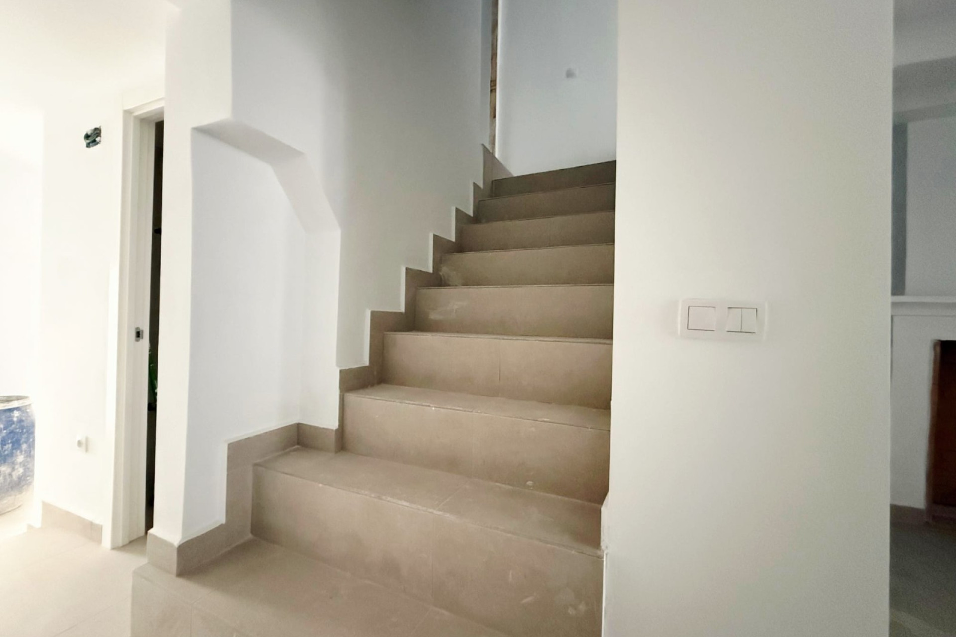 Revente - Maison mitoyenne -
Pinoso